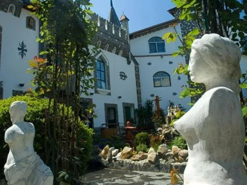 Facade/entrance in Hunter Prince Castle Hotel