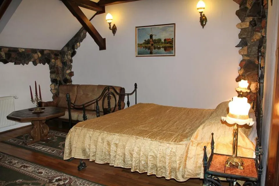 Photo of the whole room in Hunter Prince Castle Hotel