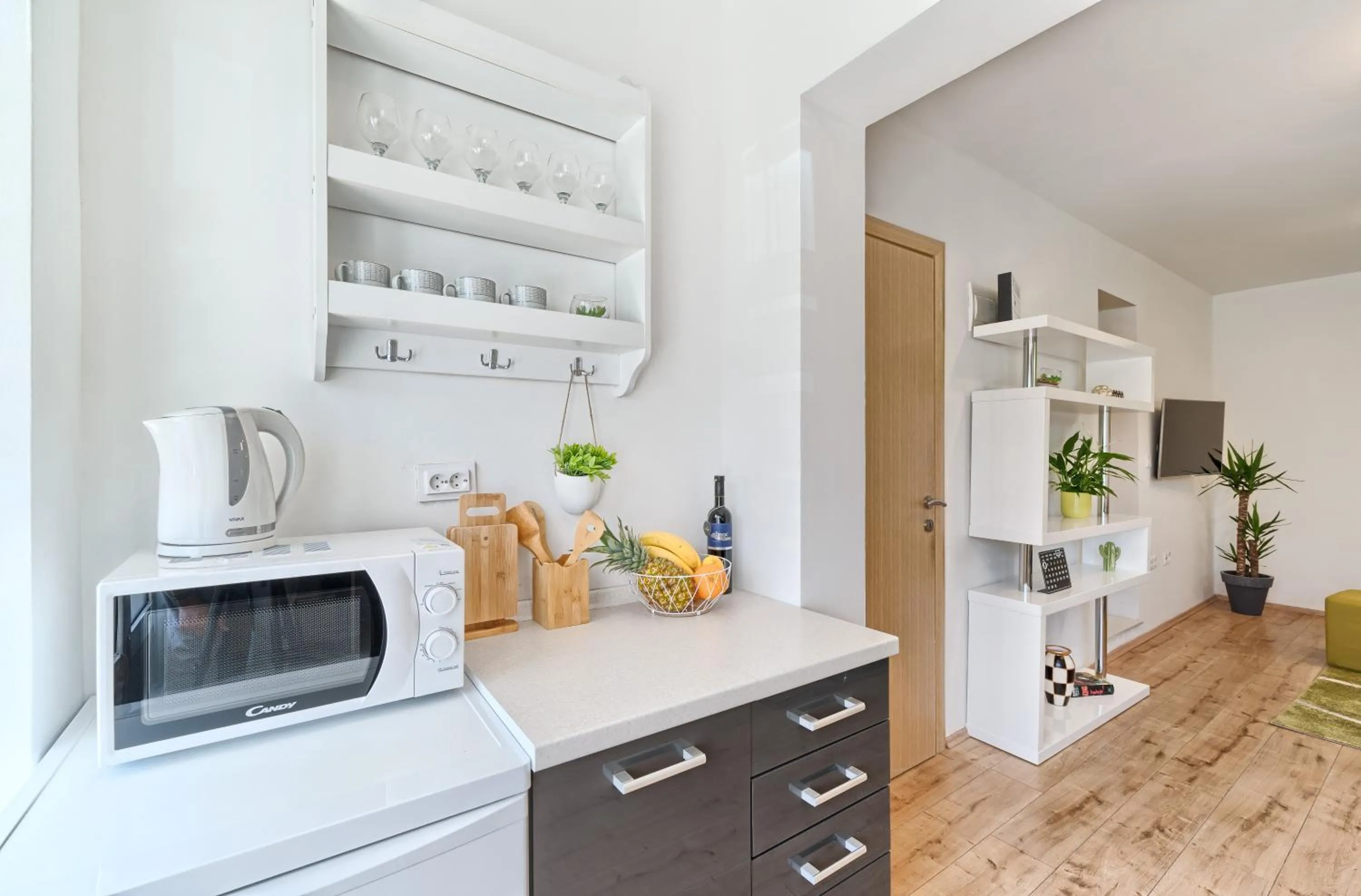 One-Bedroom Apartment in Apartments Meštrović with heated swiming pool- near Split