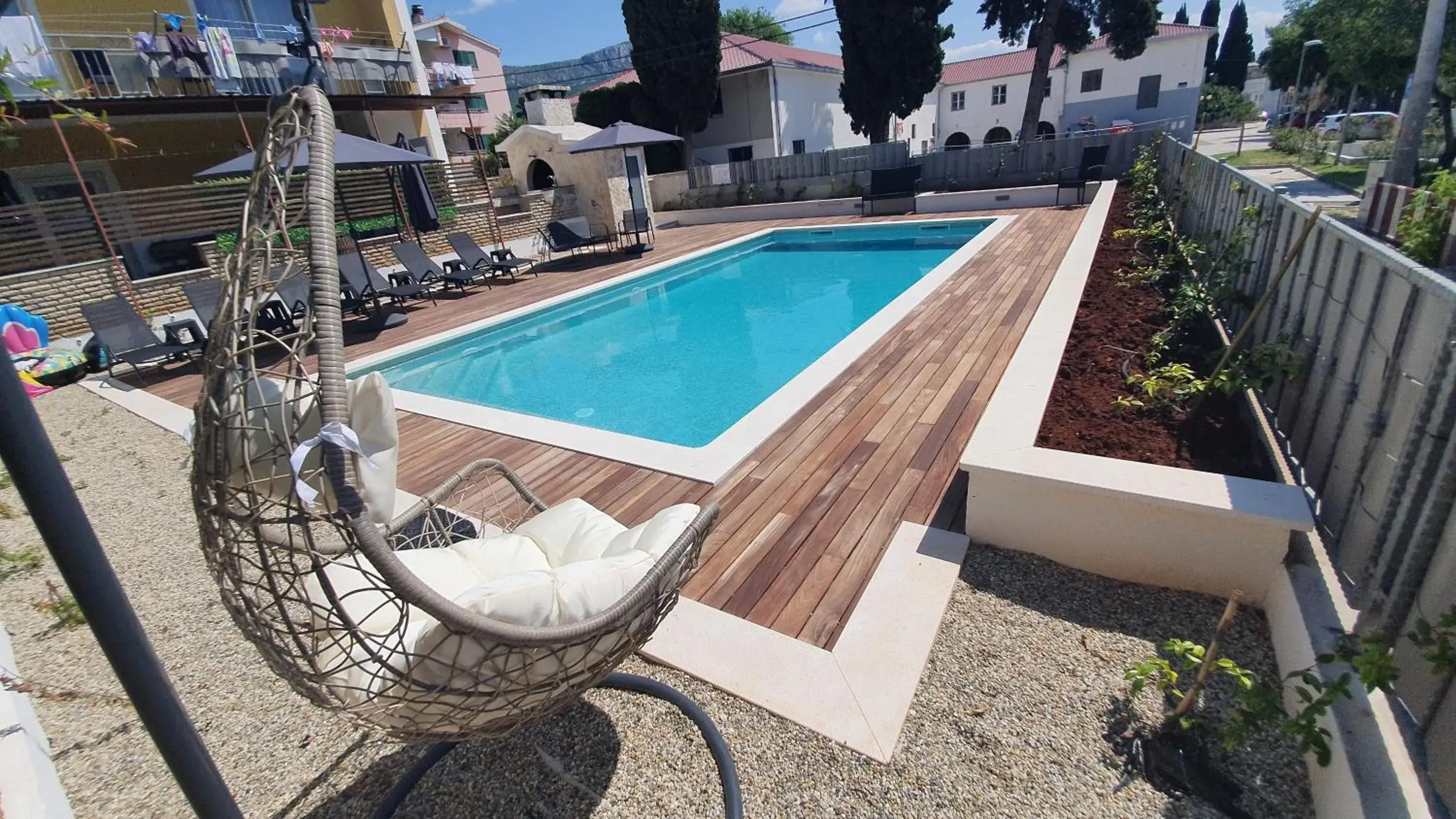 Apartments Meštrović with heated swiming pool- near Split Apartments Meštrović with heated swiming pool- near Split