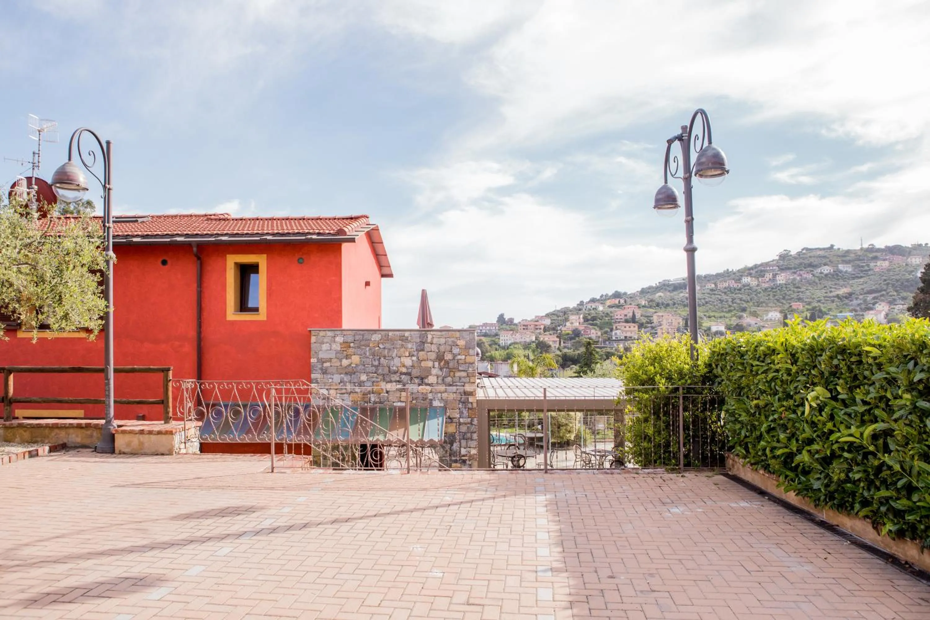 Parking in Leonardo Resort