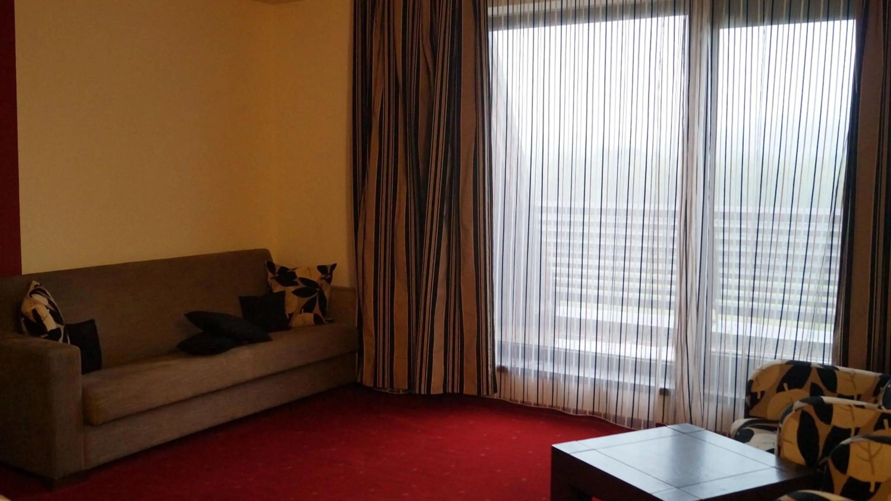 Seating area in Hotel Wolf 2