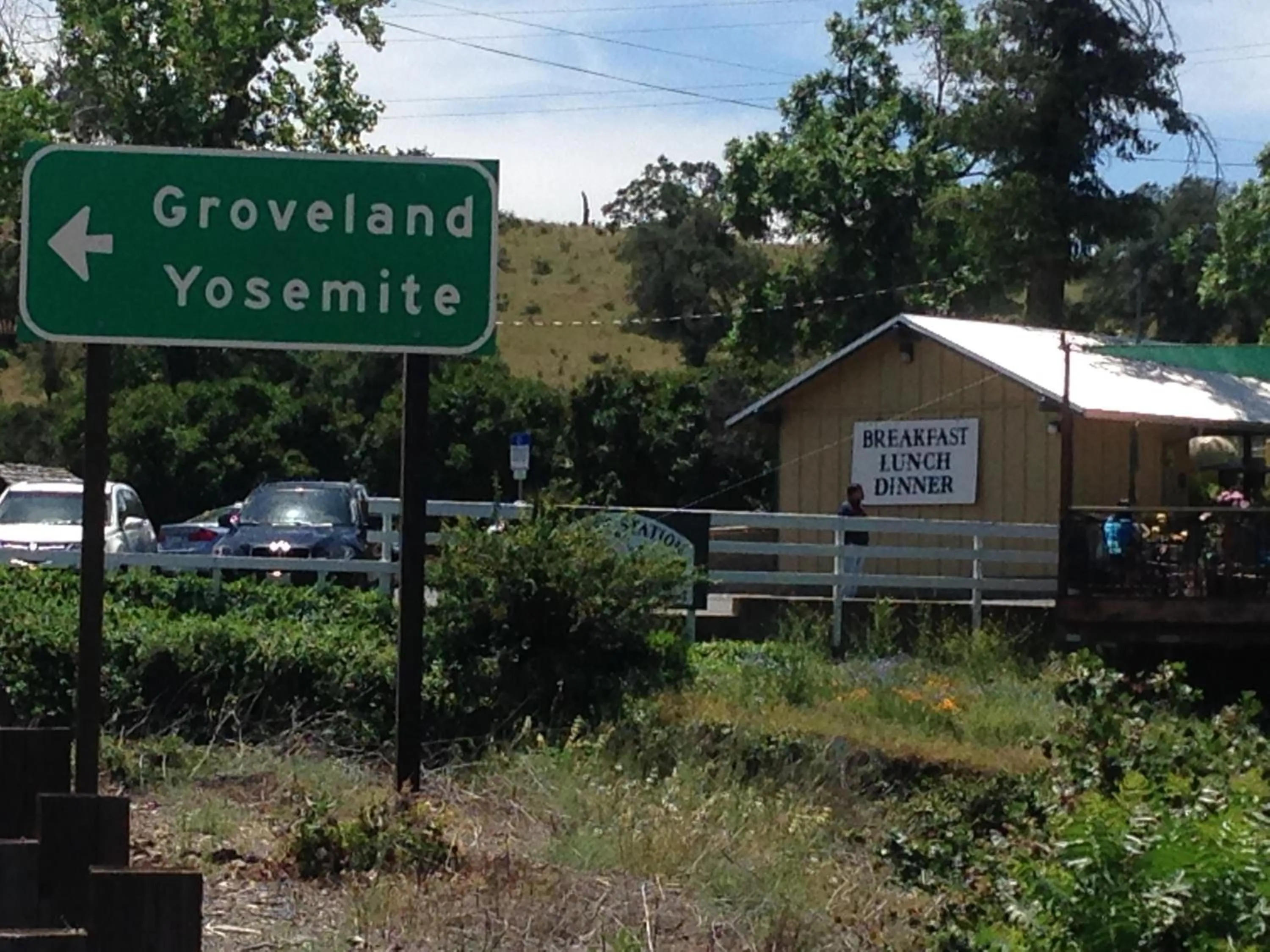 Property building in Priest Station Cafe & Cabins