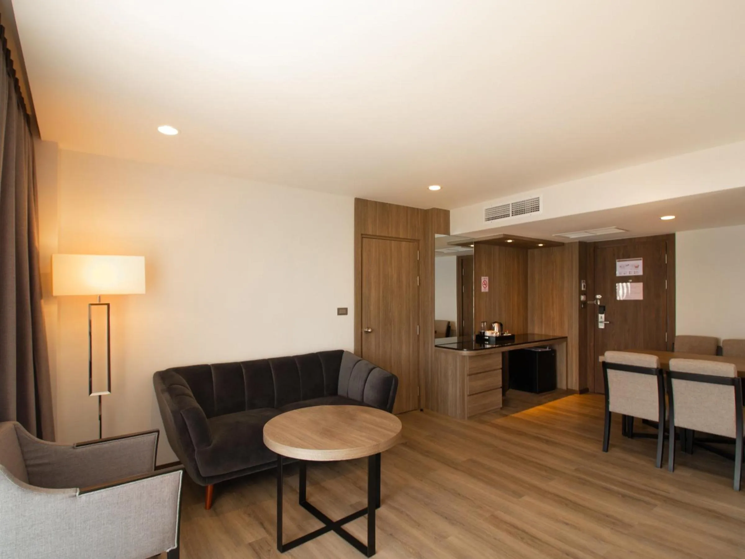 Coffee/tea facilities in Fortune View Khong Hotel Nakhon Phanom