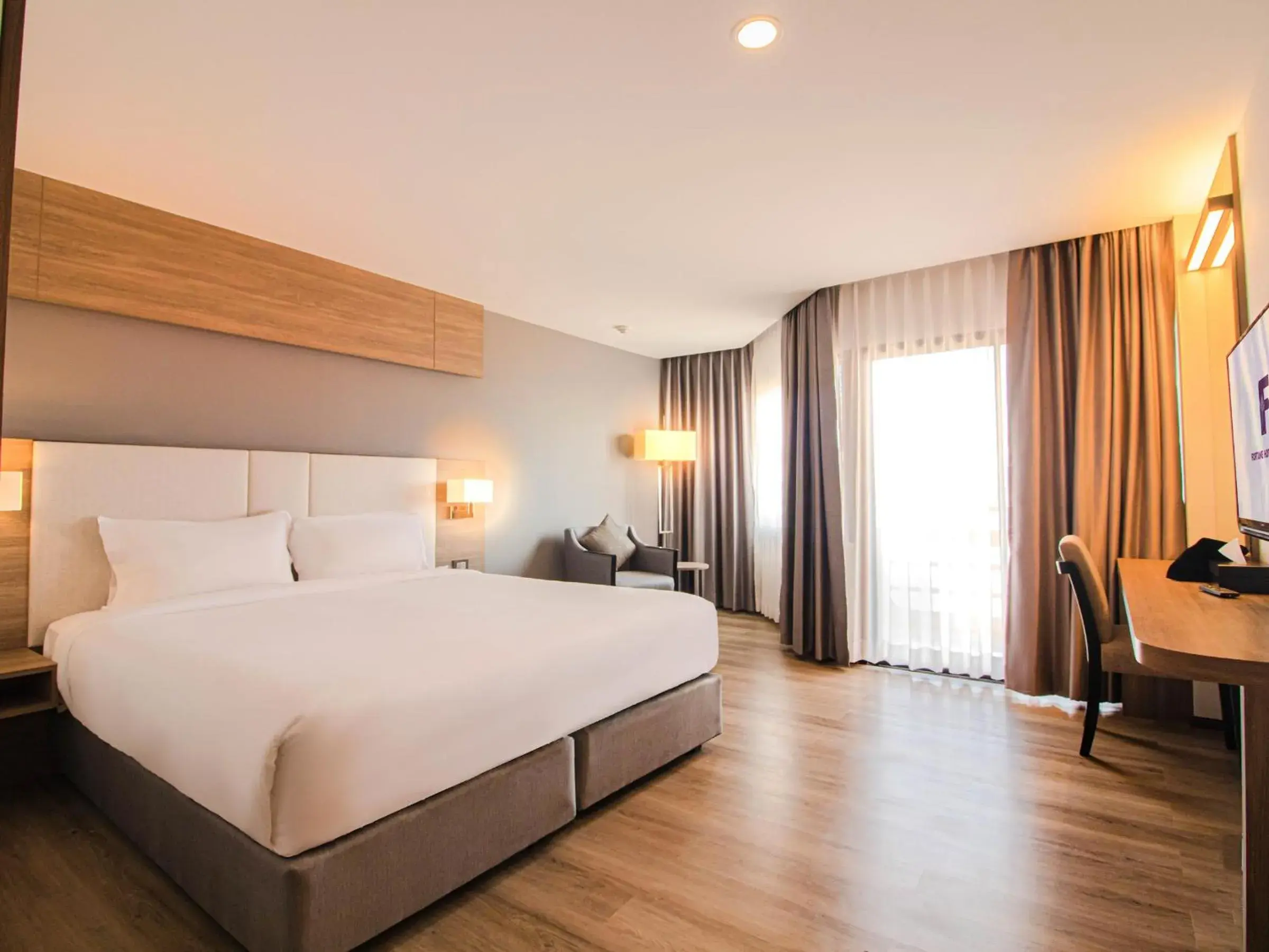 Bed in Fortune View Khong Hotel Nakhon Phanom Bed in Fortune View Khong Hotel Nakhon Phanom
