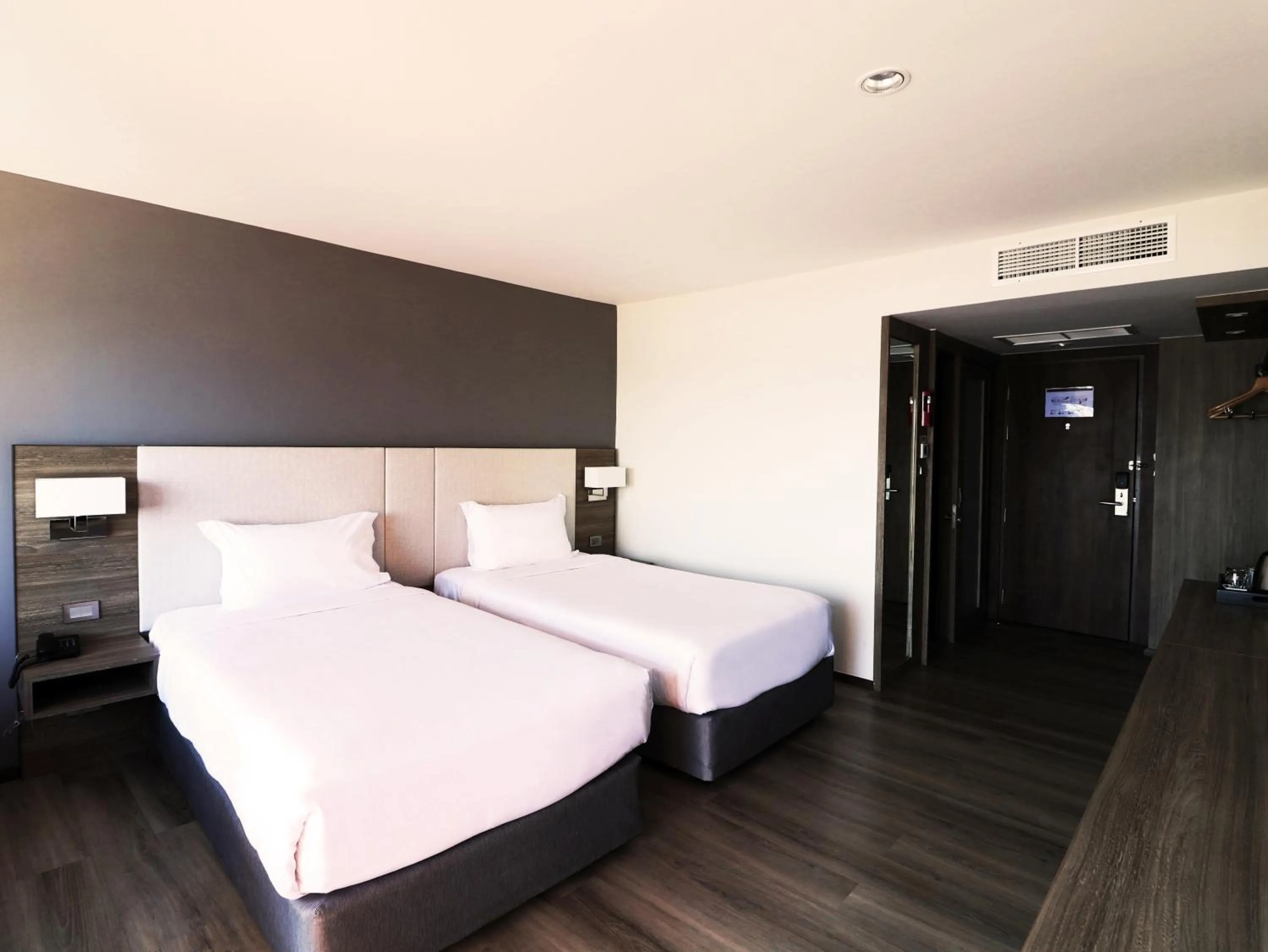 Bed in Fortune View Khong Hotel Nakhon Phanom