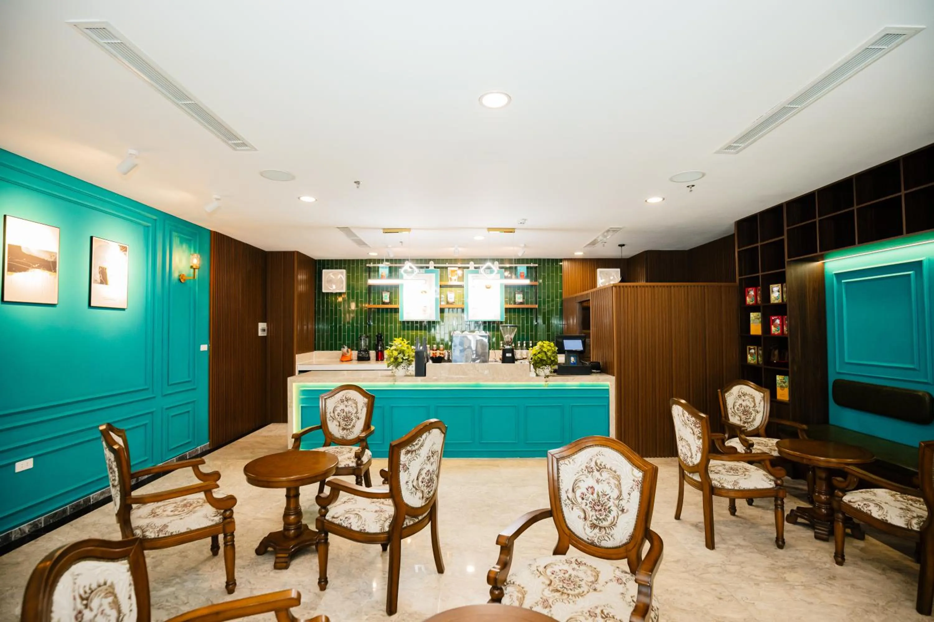 Lounge or bar in Danaciti Hotel