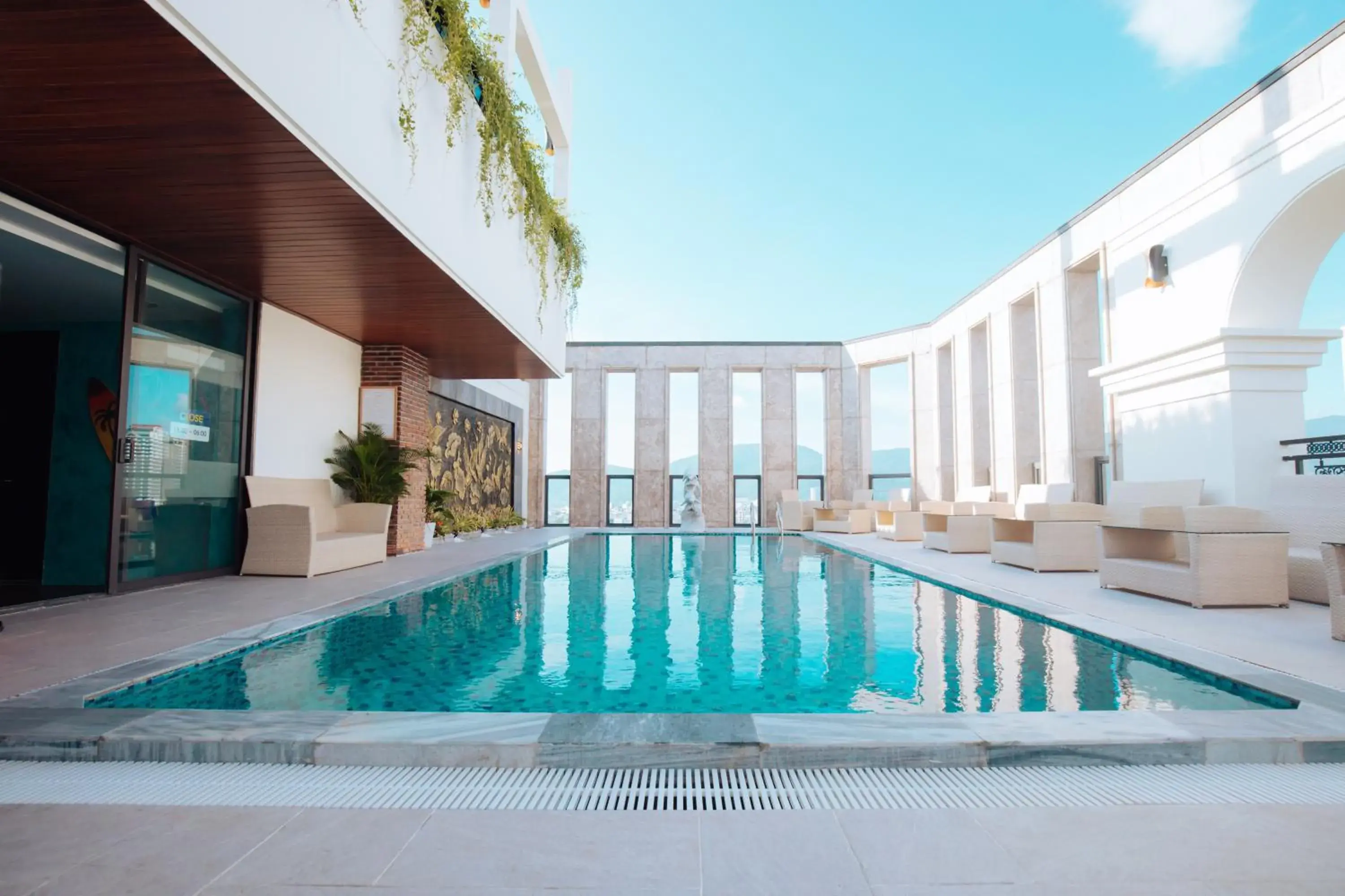 Pool view in Danaciti Hotel Pool view in Danaciti Hotel