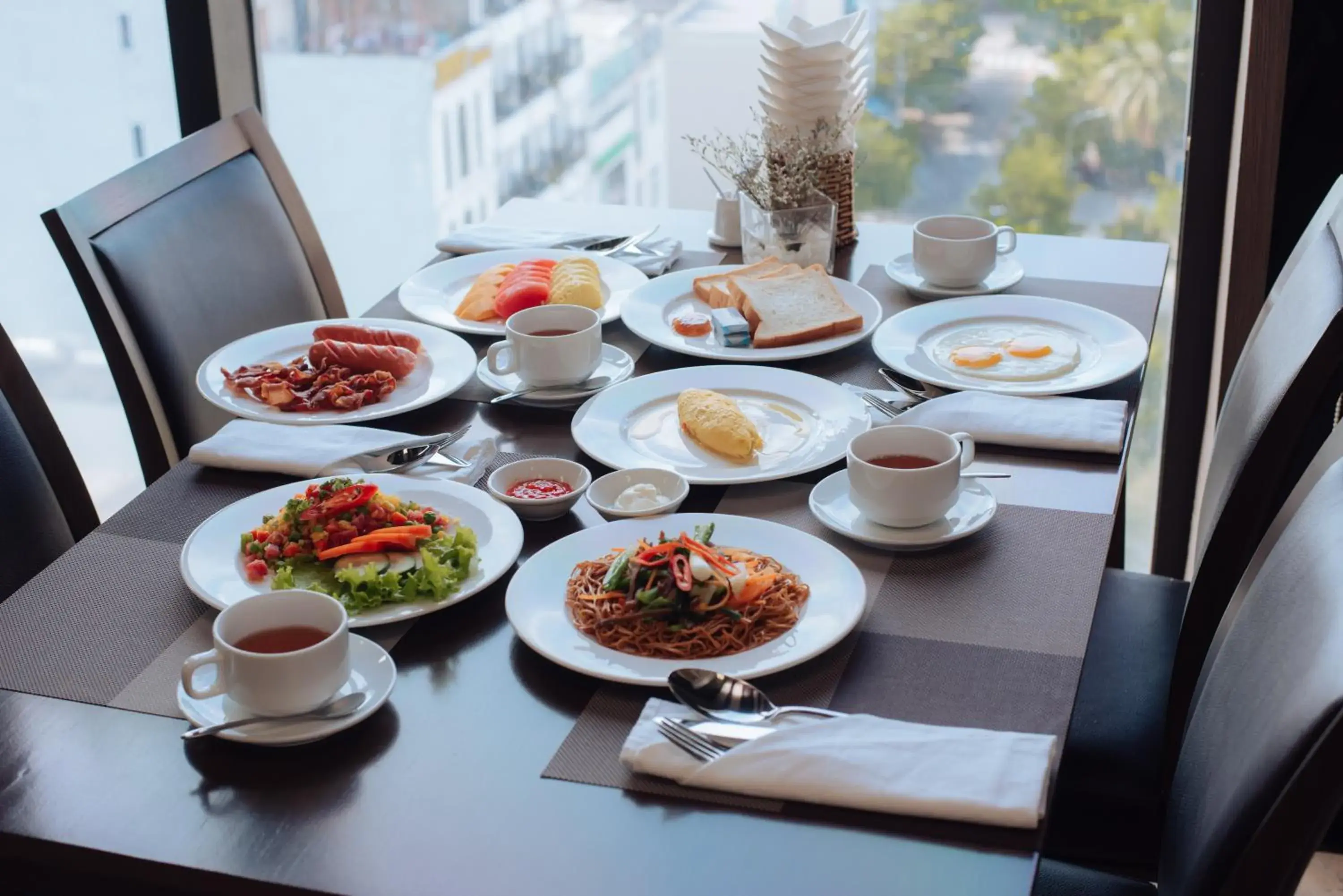 Restaurant/places to eat in Danaciti Hotel Restaurant/places to eat in Danaciti Hotel