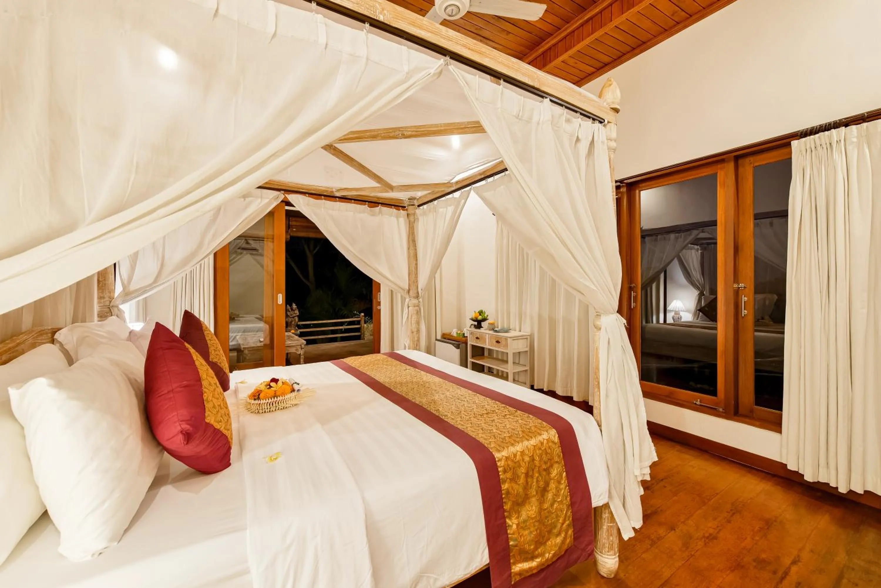 Bed in Santosha Villas & Spa