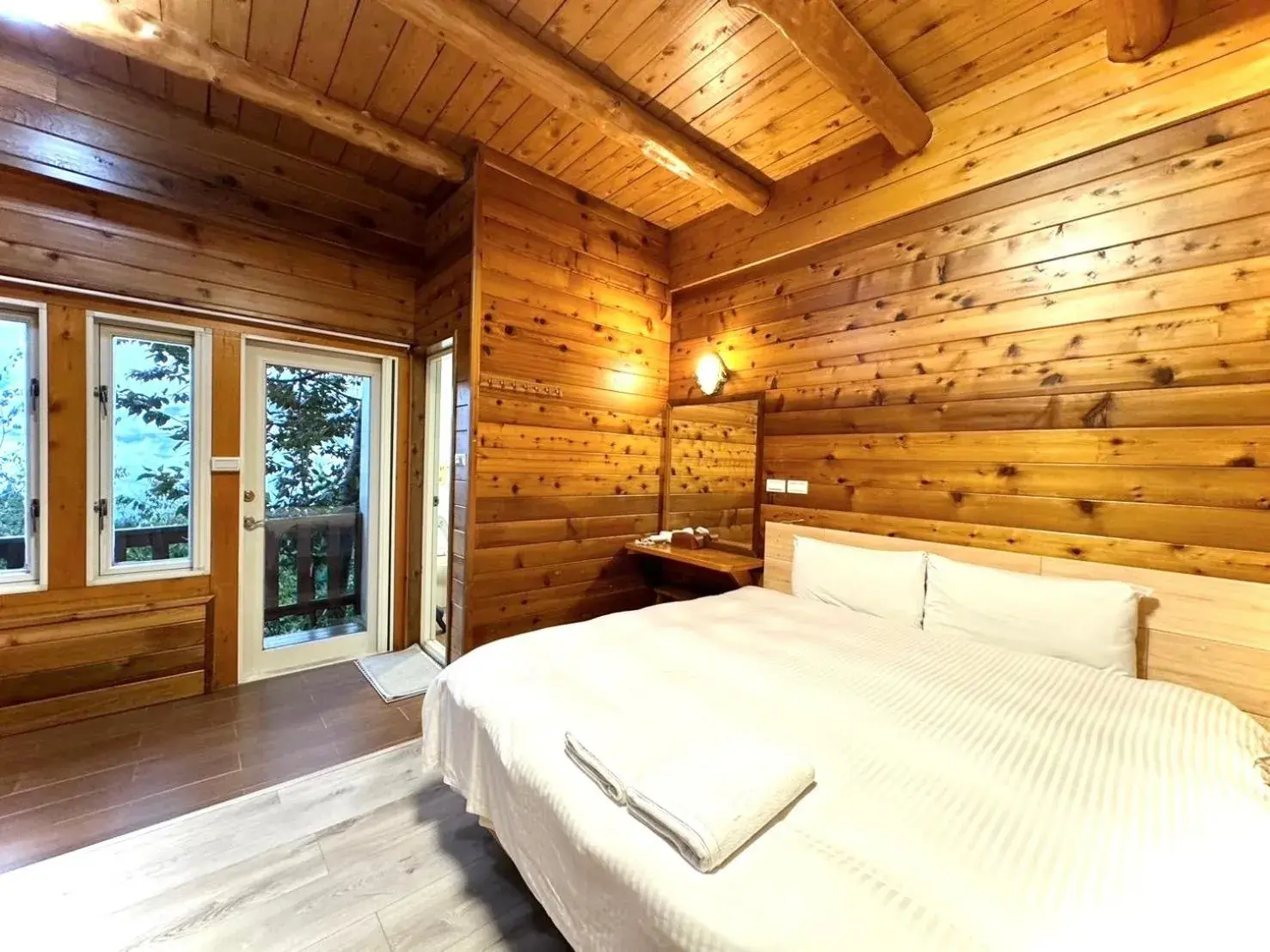 Bed in Dingdai Glass Villa Bed in Dingdai Glass Villa