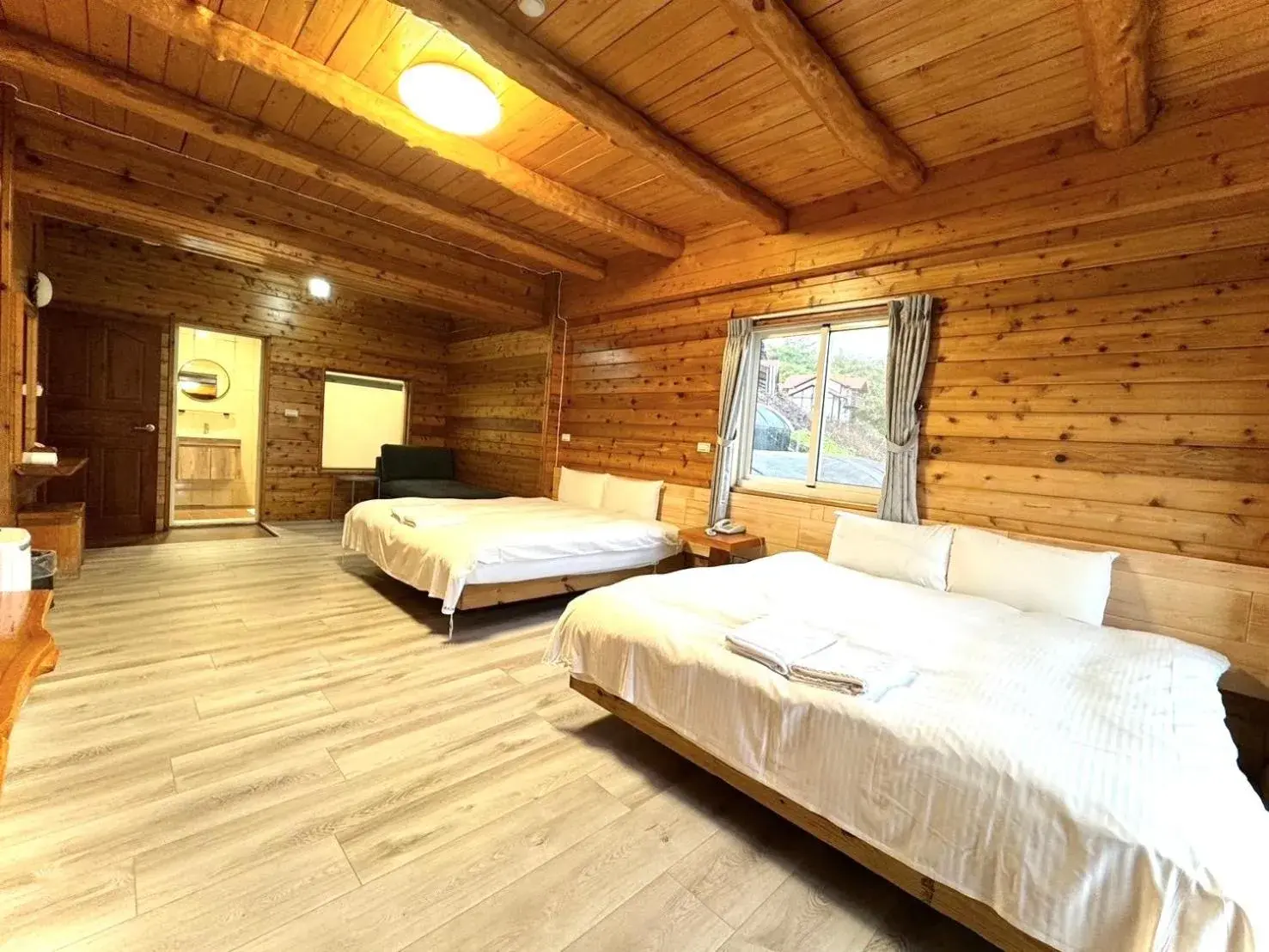 Bed in Dingdai Glass Villa Bed in Dingdai Glass Villa