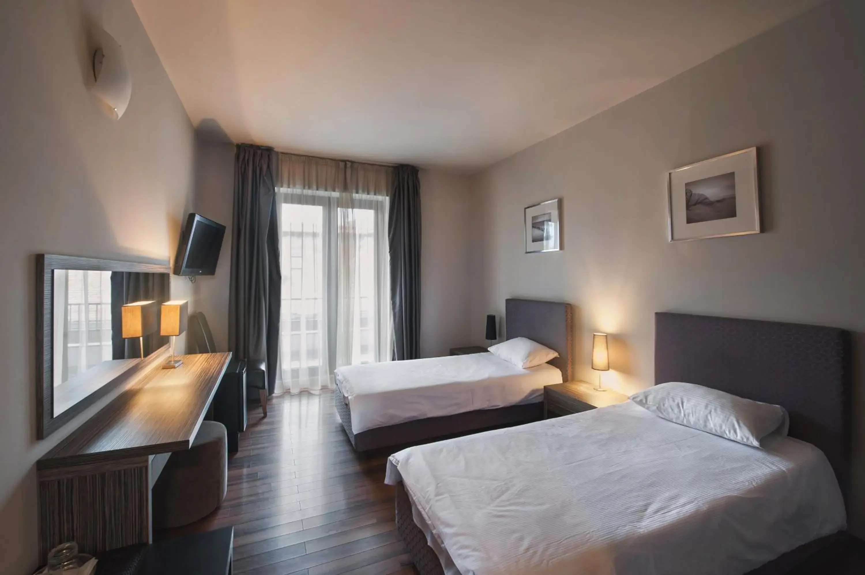 Photo of the whole room, Bed in Hotel Hemingway Residence Photo of the whole room, Bed in Hotel Hemingway Residence