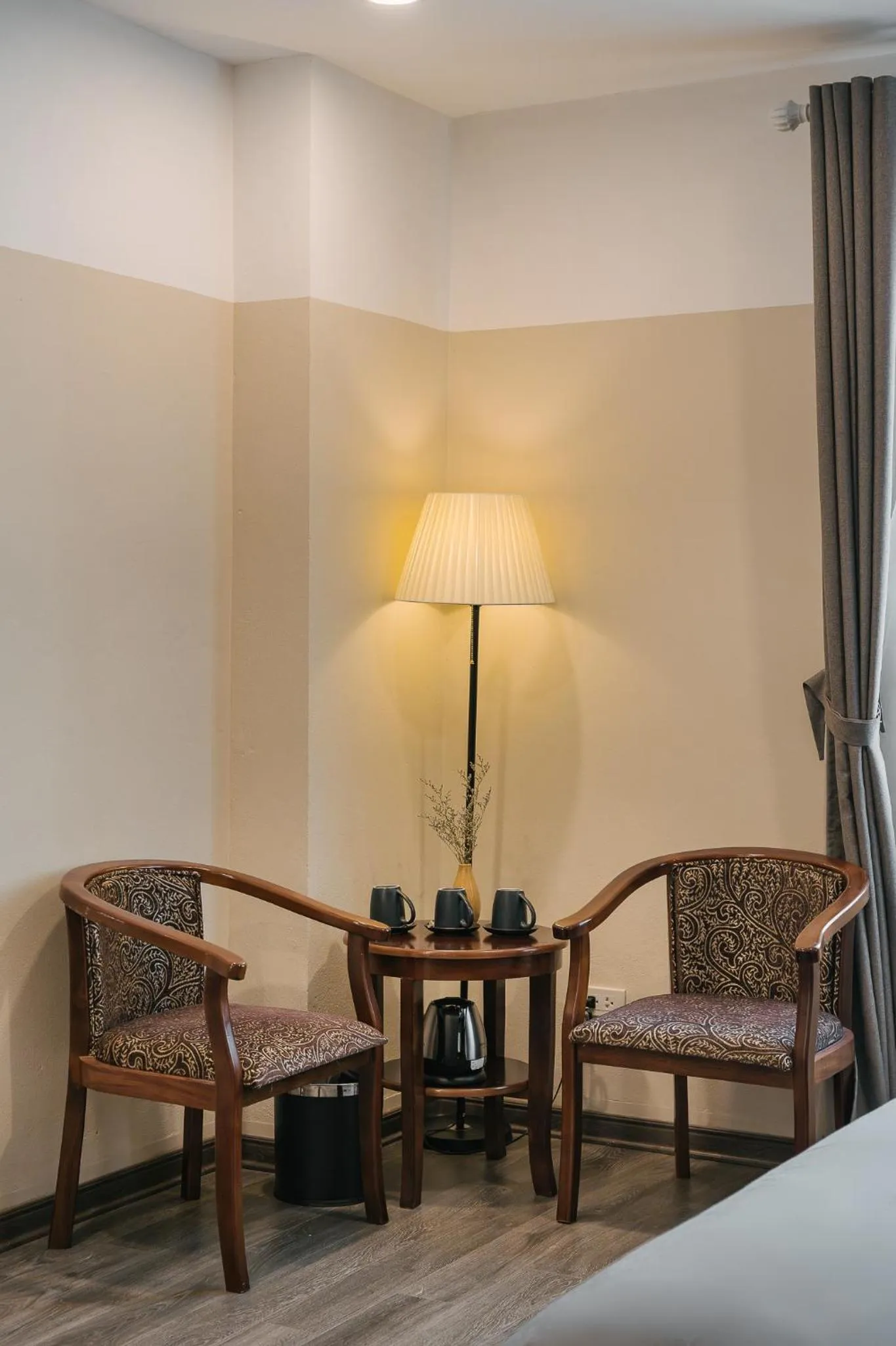 Seating area in An Nguyen Boutique Hotel