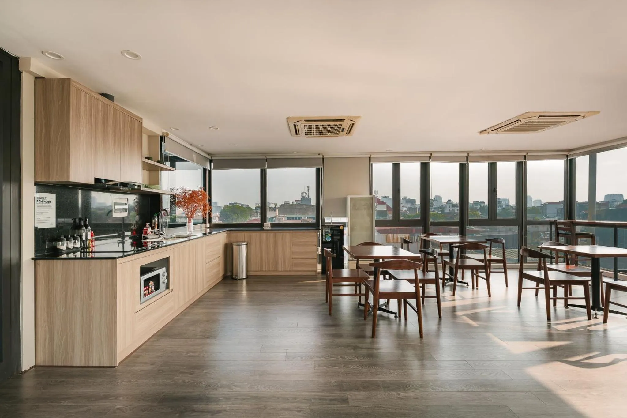 Dining area in An Nguyen Boutique Hotel