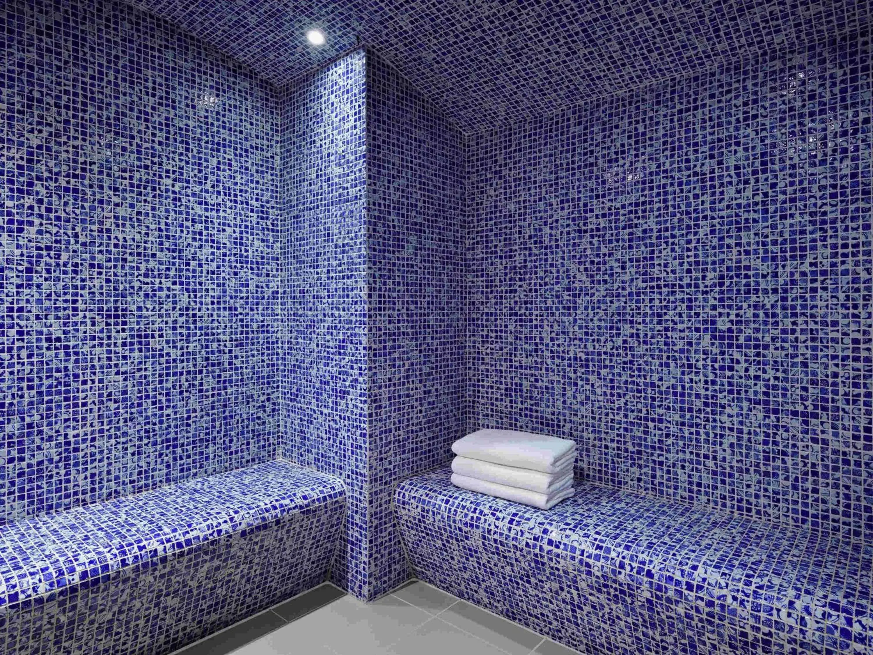 Spa and wellness centre/facilities in Mövenpick Hotel City Star Jeddah Spa and wellness centre/facilities in Mövenpick Hotel City Star Jeddah