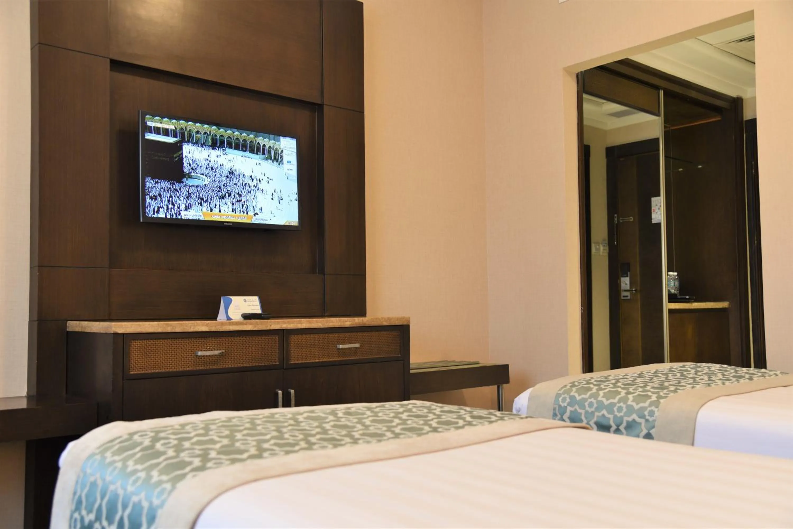 Bedroom, Bed in Afraa Hotel