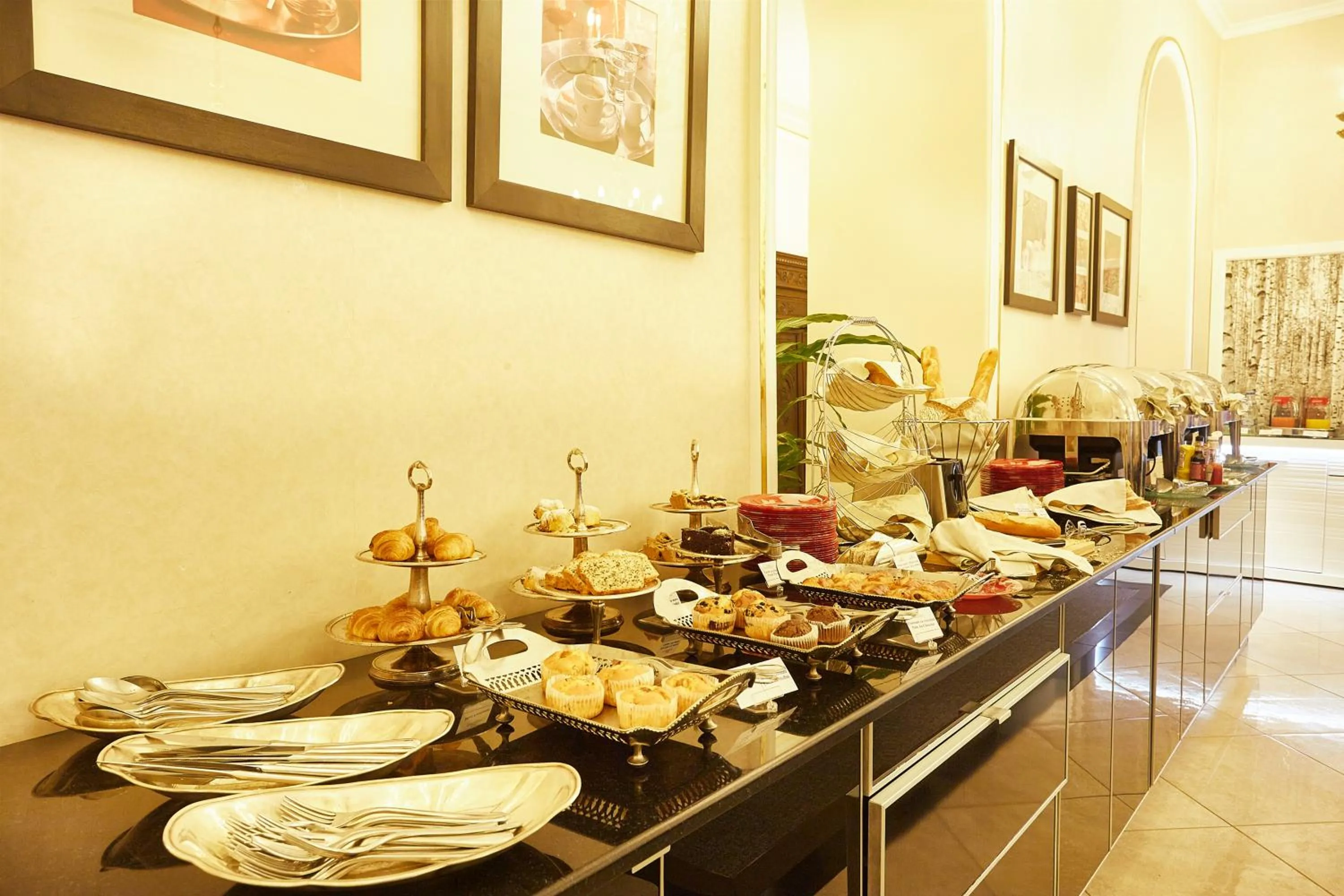 Breakfast in Grand Hotel Continental Bucuresti