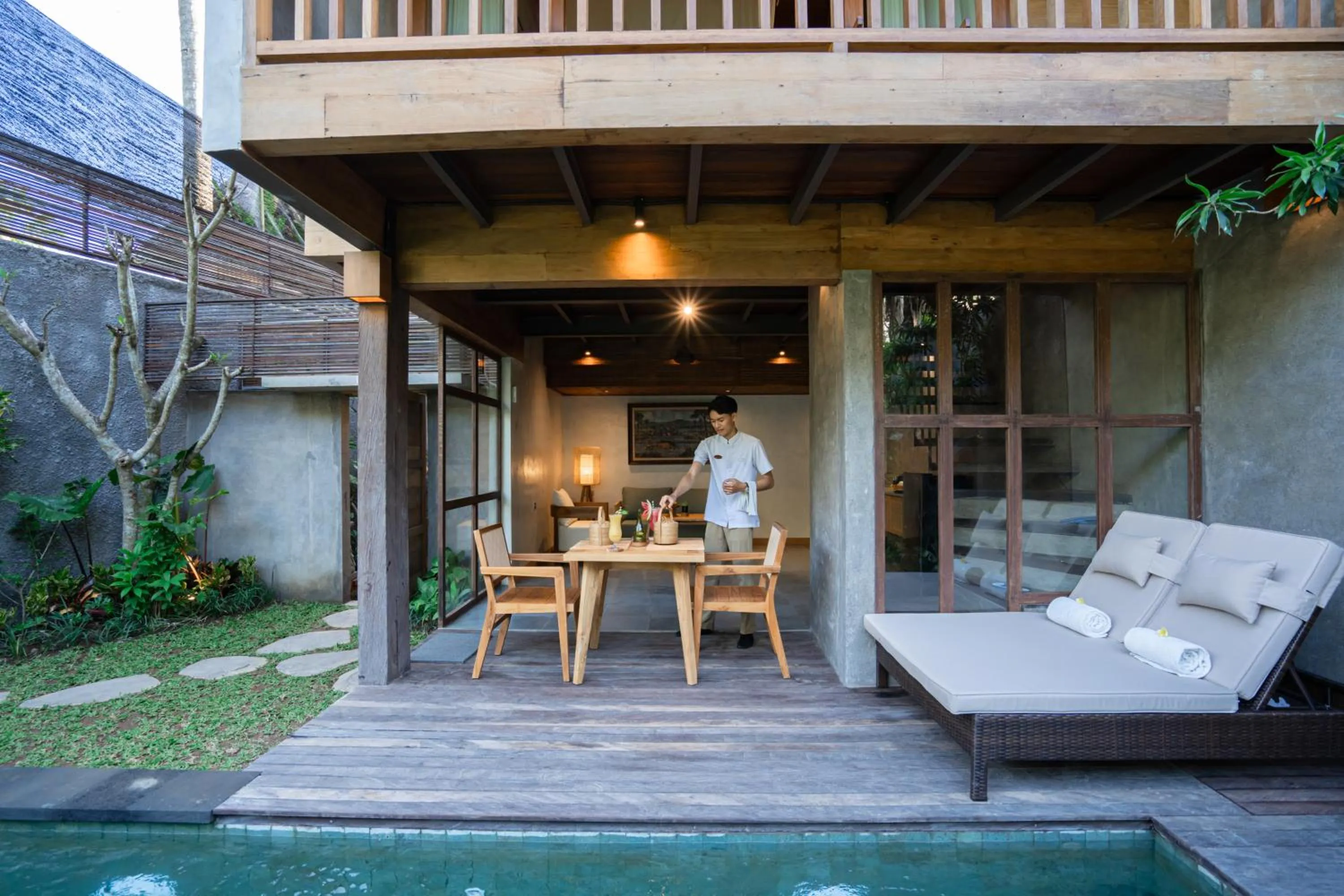 room service in Purana Boutique Resort