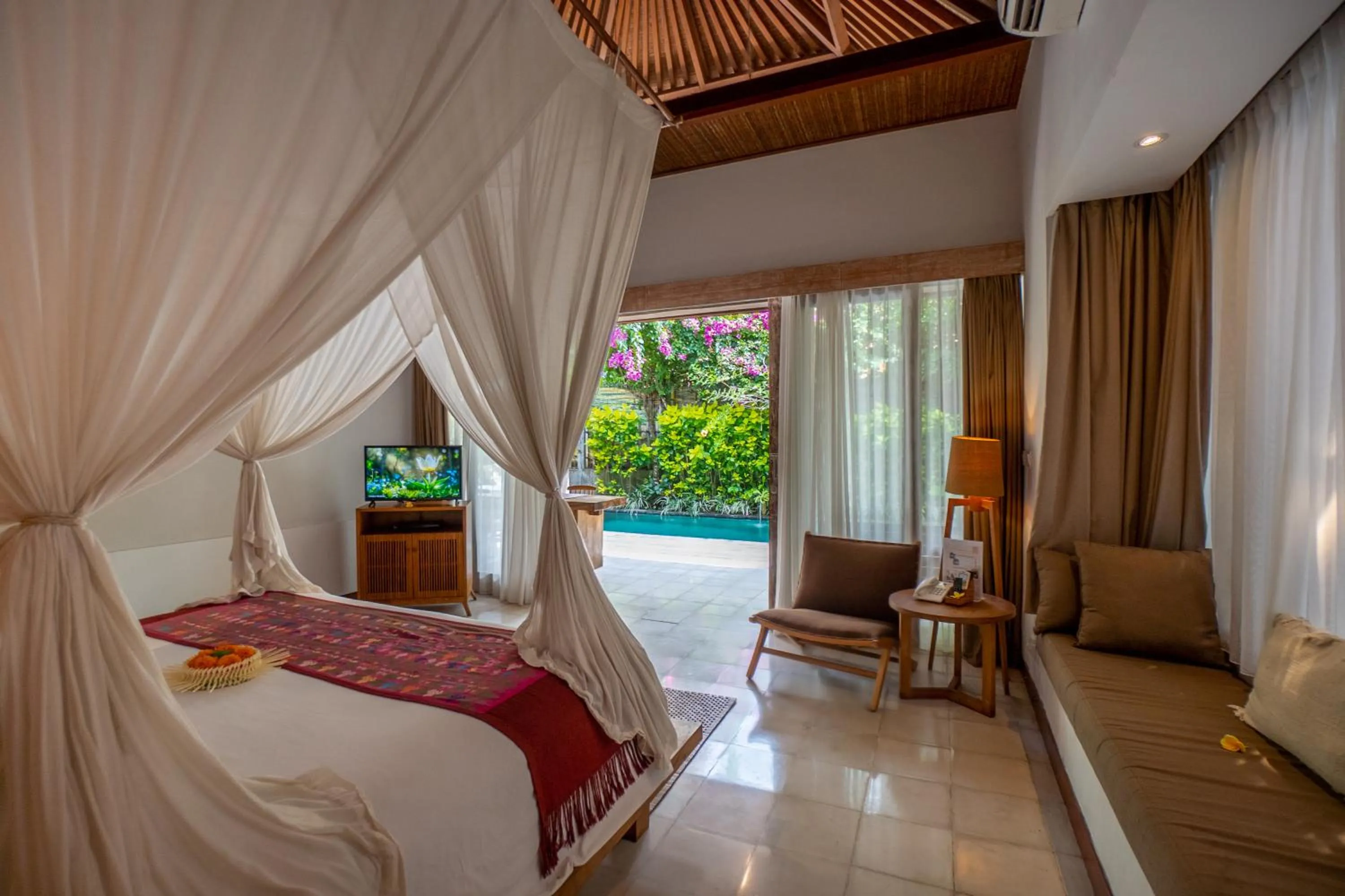 Bed in Purana Boutique Resort