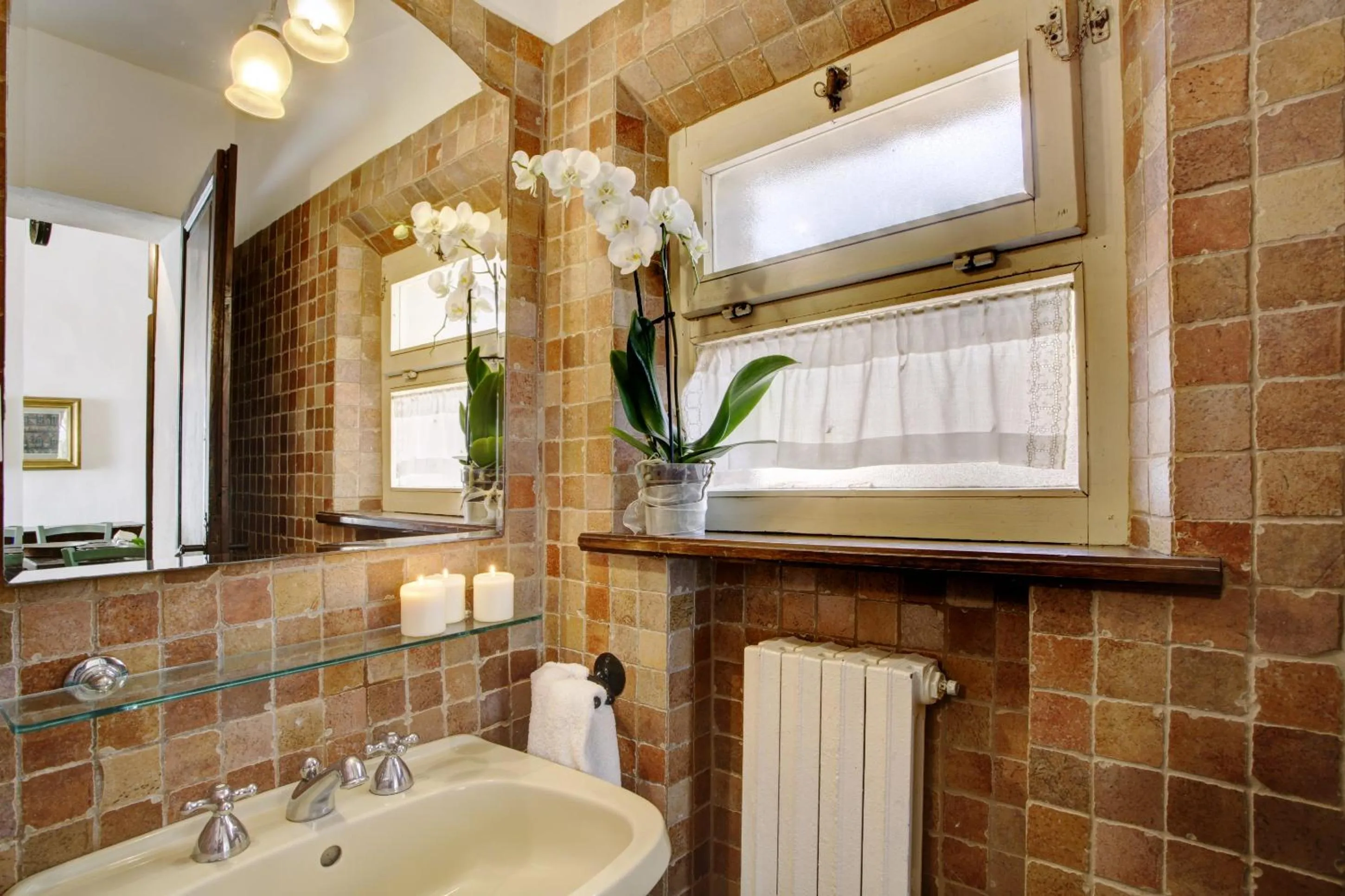 Bathroom in Borgo San Lorenzo a Linari