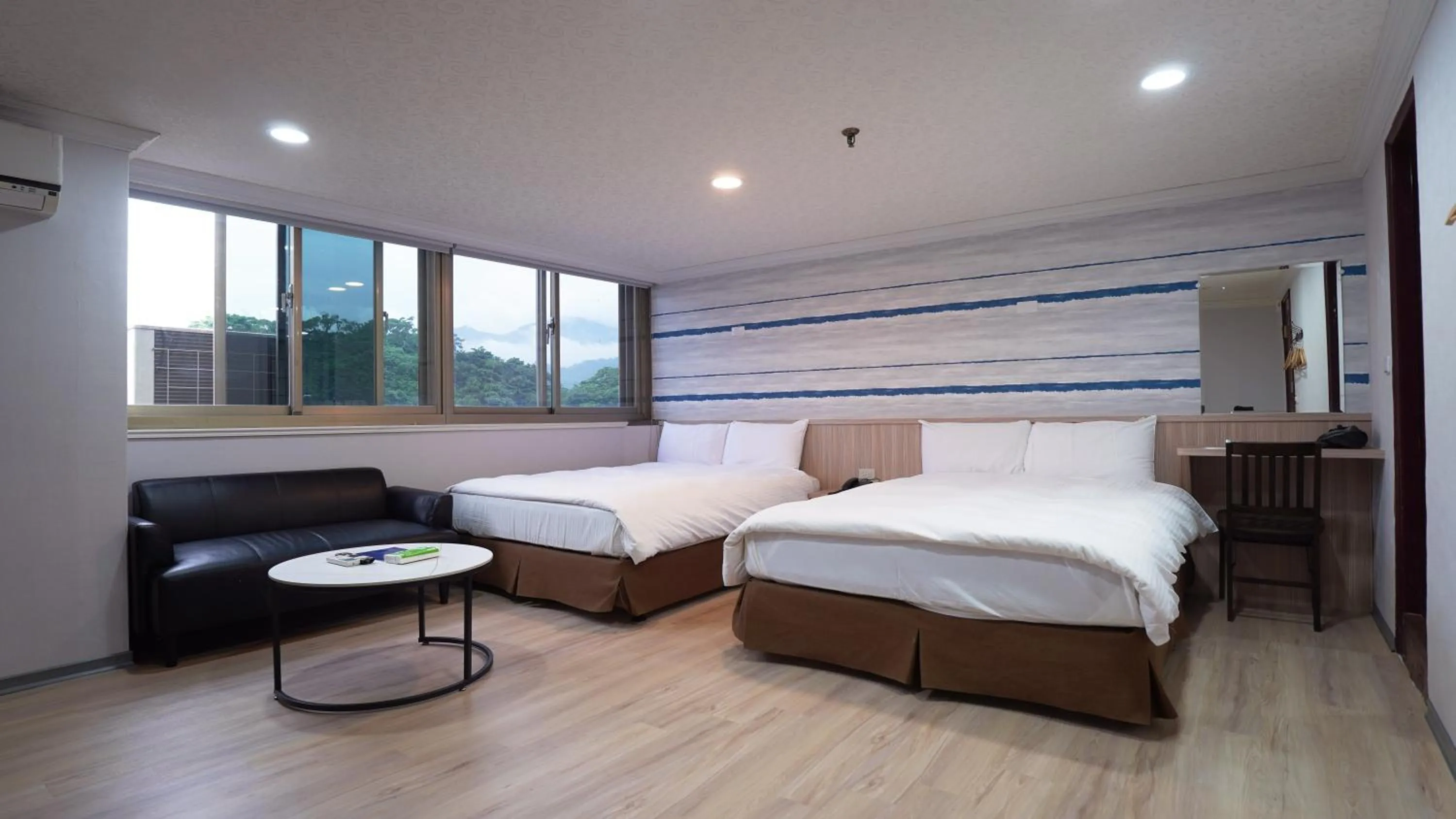 Photo of the whole room, Bed in Su Ao Hotel