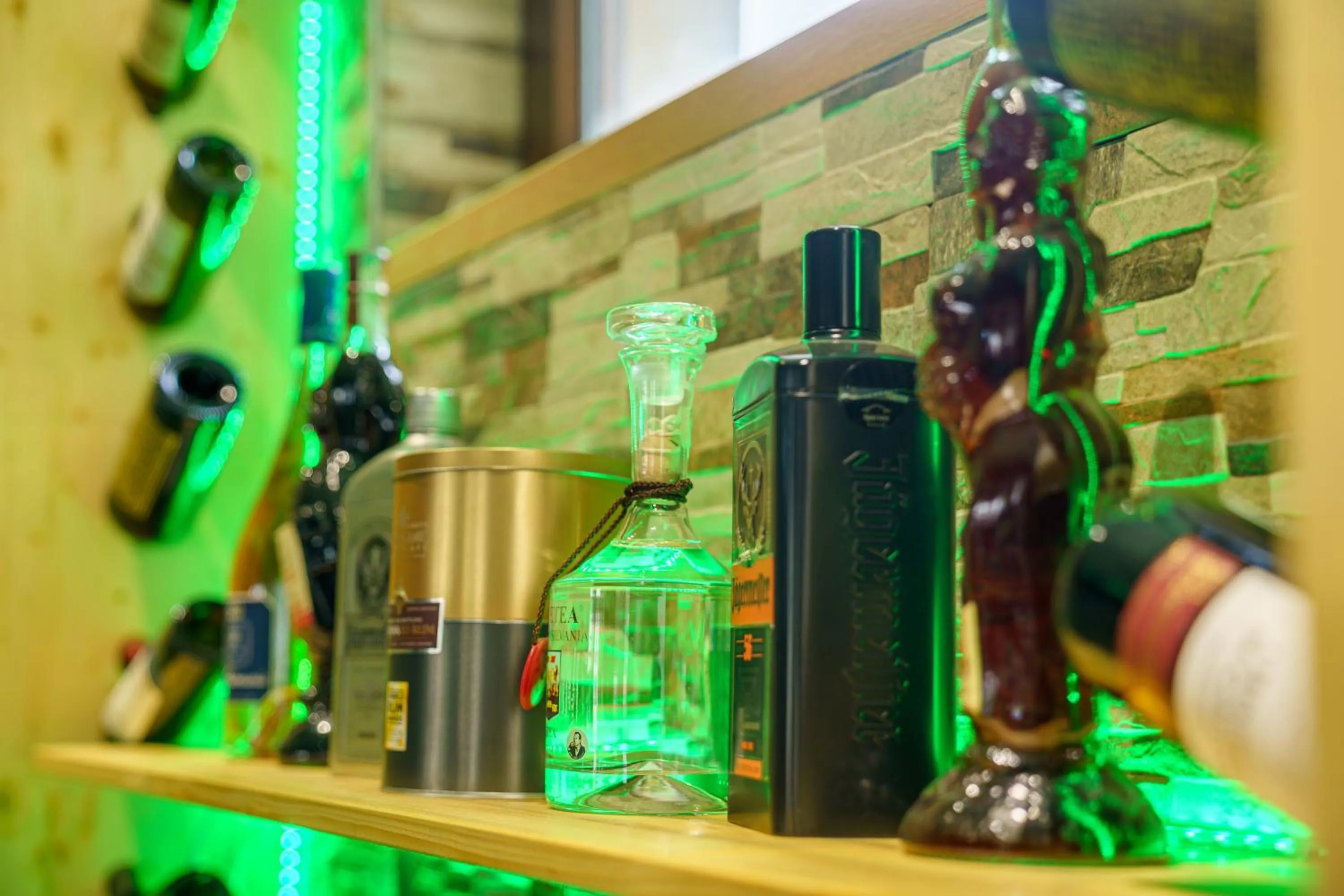 Lounge or bar in Avis Hotel By WS Group