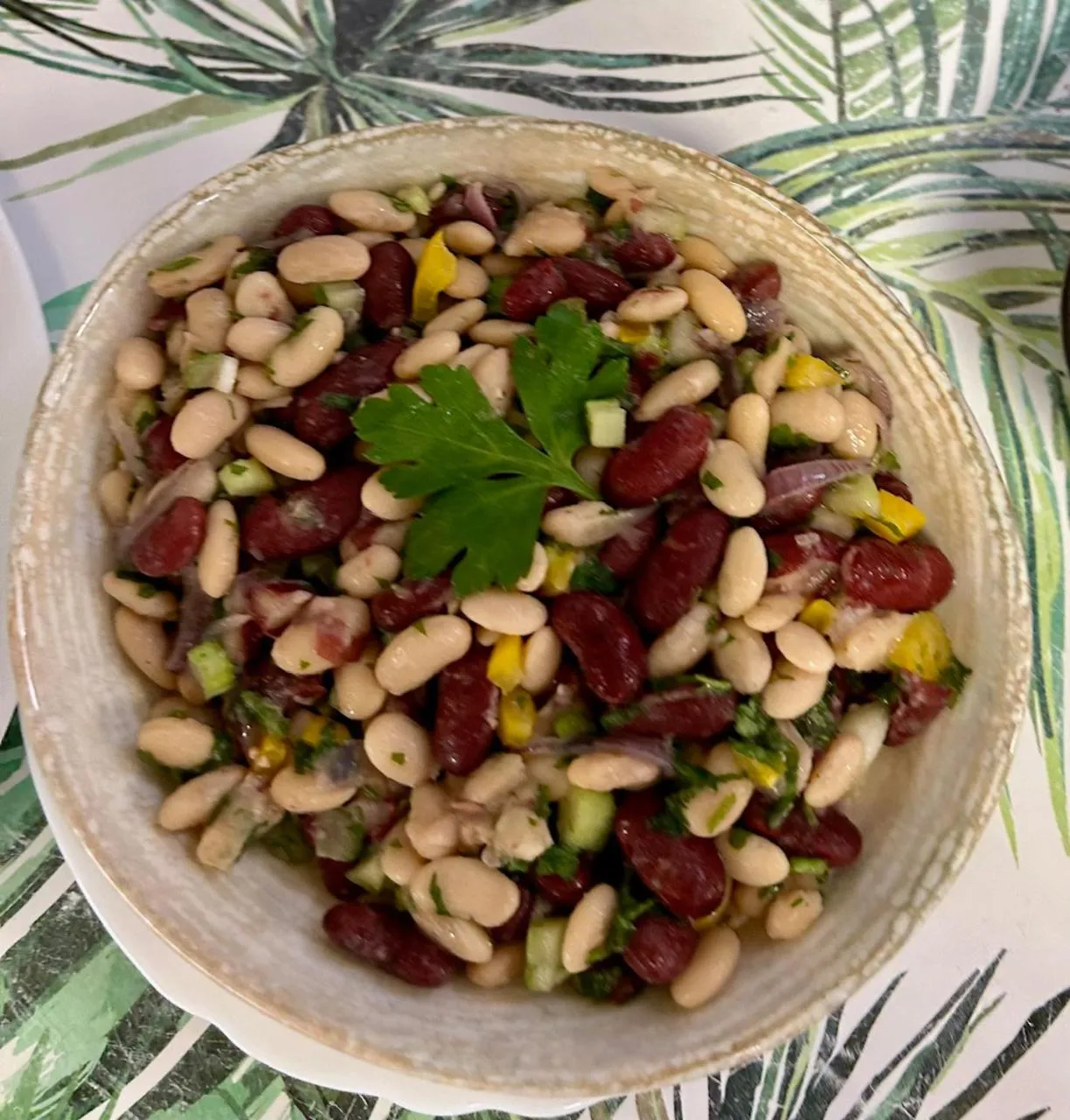 Restaurant/places to eat in Hotel Pacific