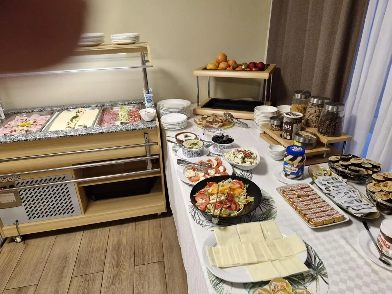 Breakfast in Hotel Pacific