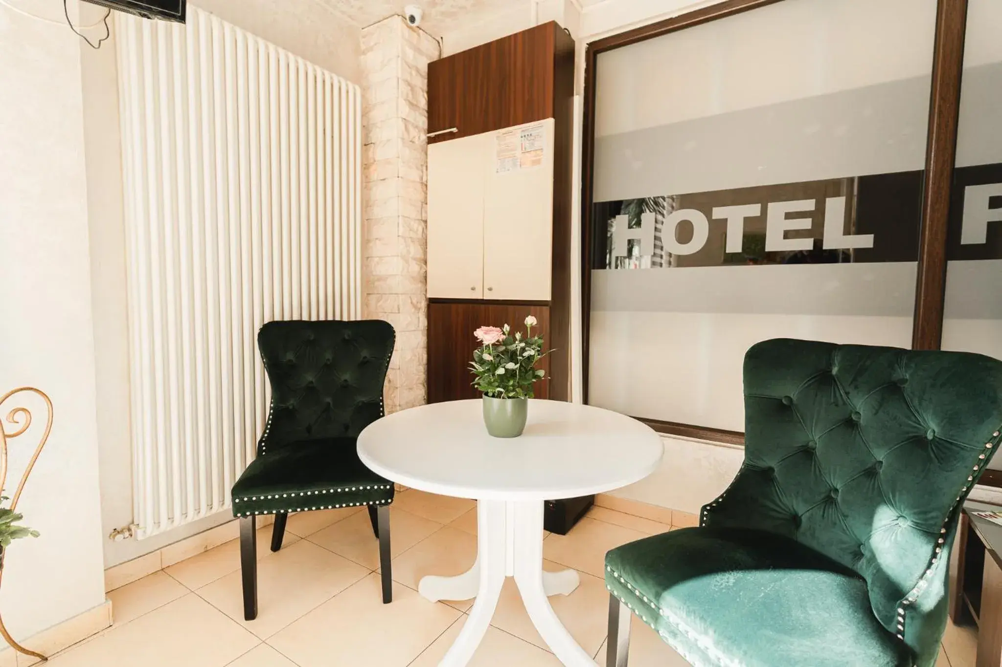 Lobby or reception in Hotel Pacific Lobby or reception in Hotel Pacific