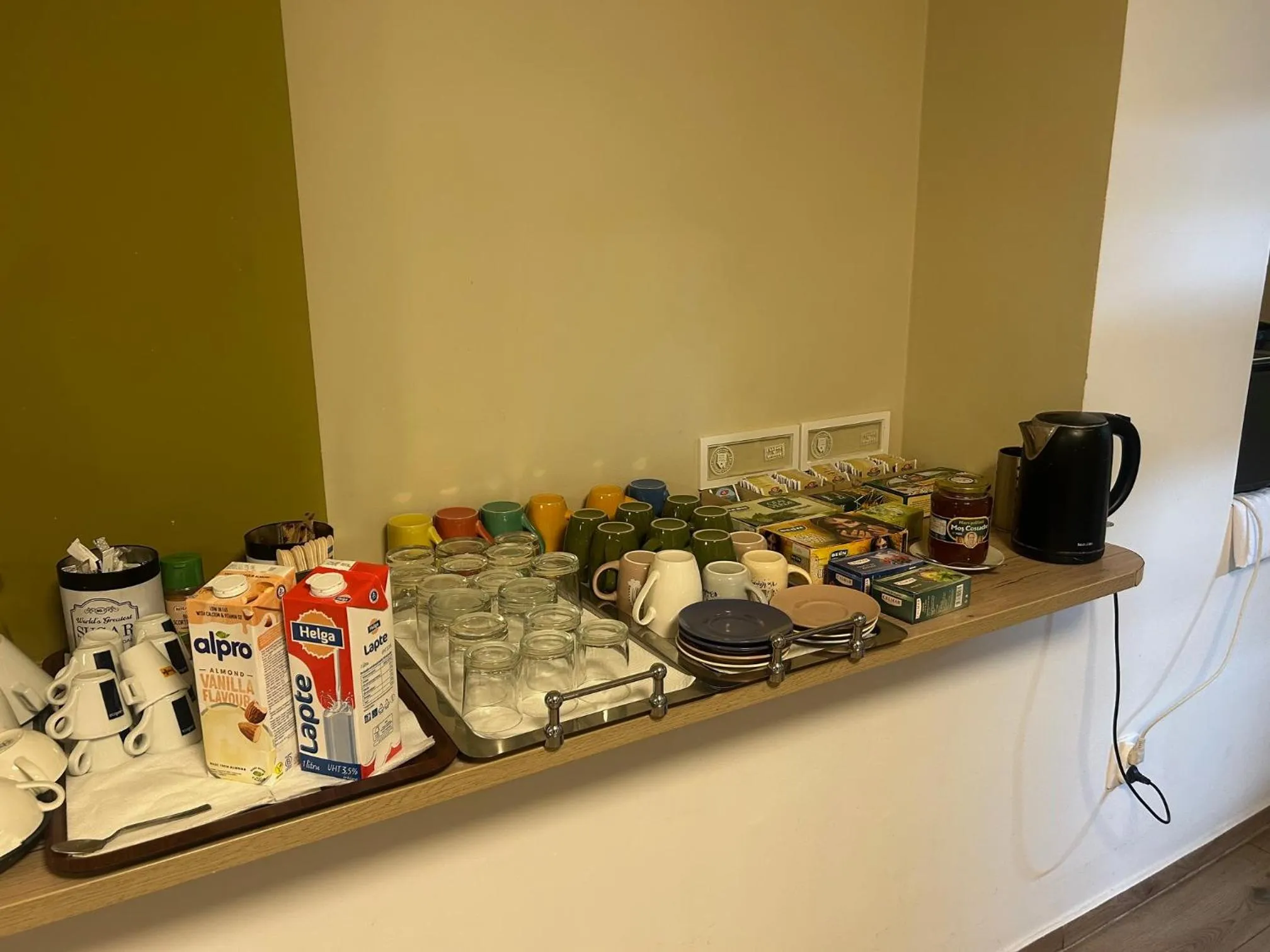 Breakfast in Hotel Pacific