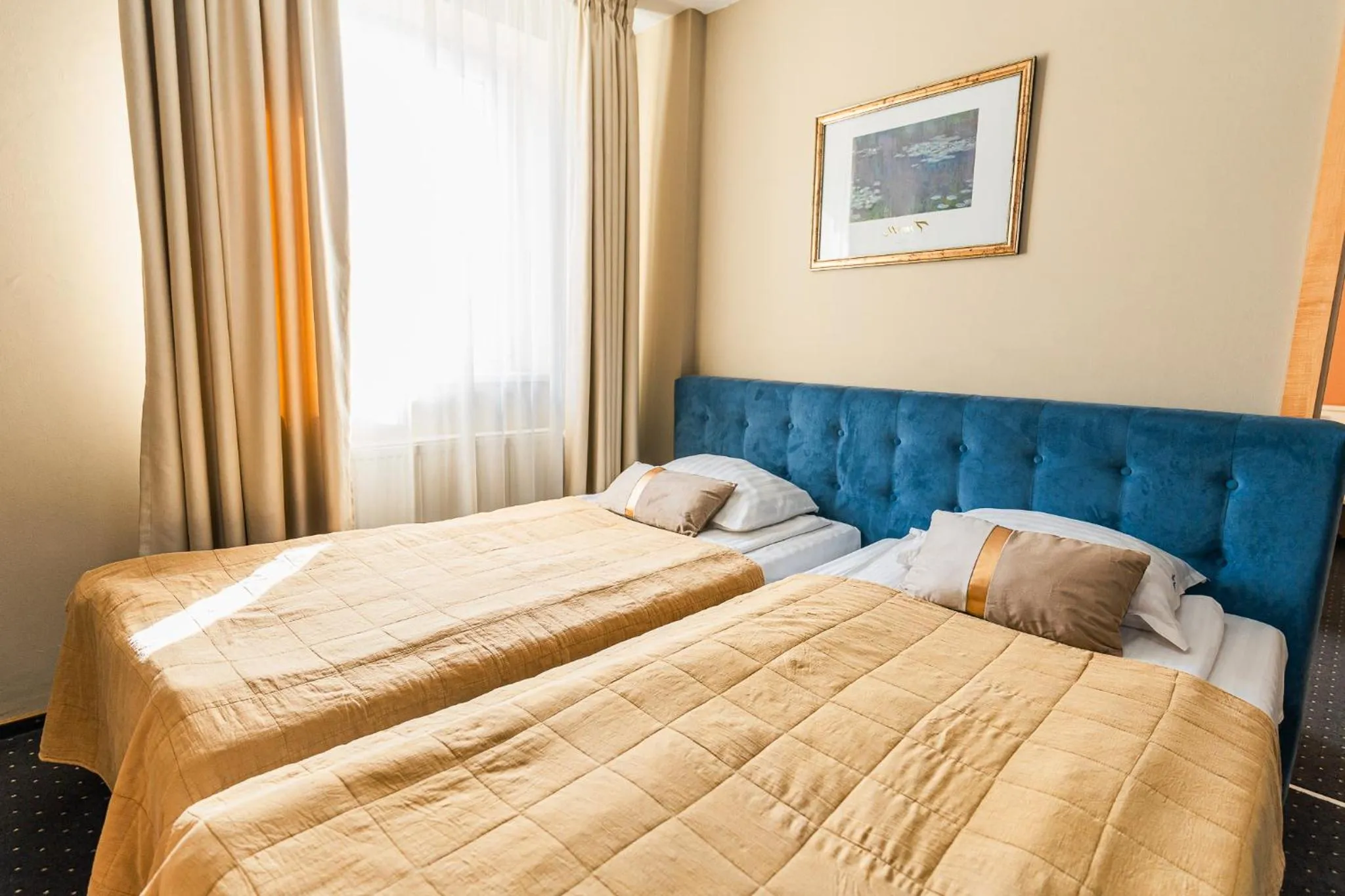 Bed in Hotel Pacific