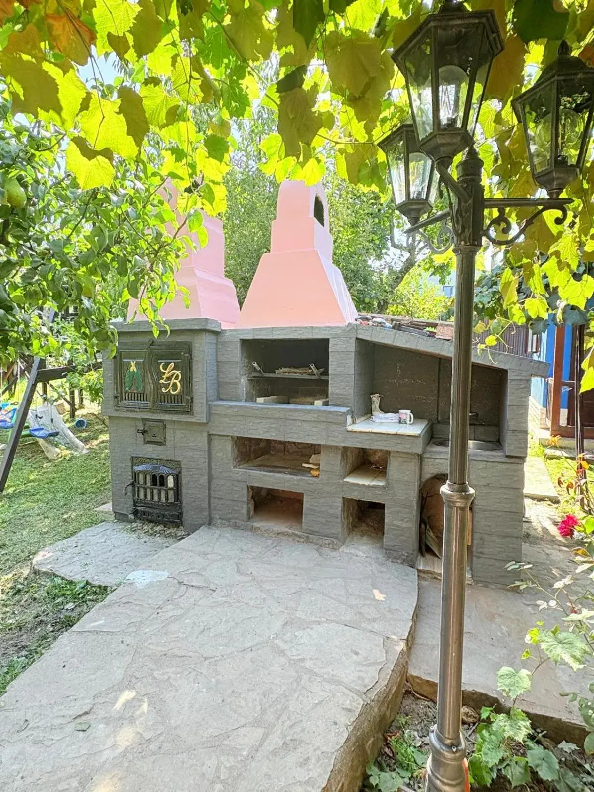 Restaurant/places to eat in Leaganul Bucovinei Guest House Restaurant/places to eat in Leaganul Bucovinei Guest House