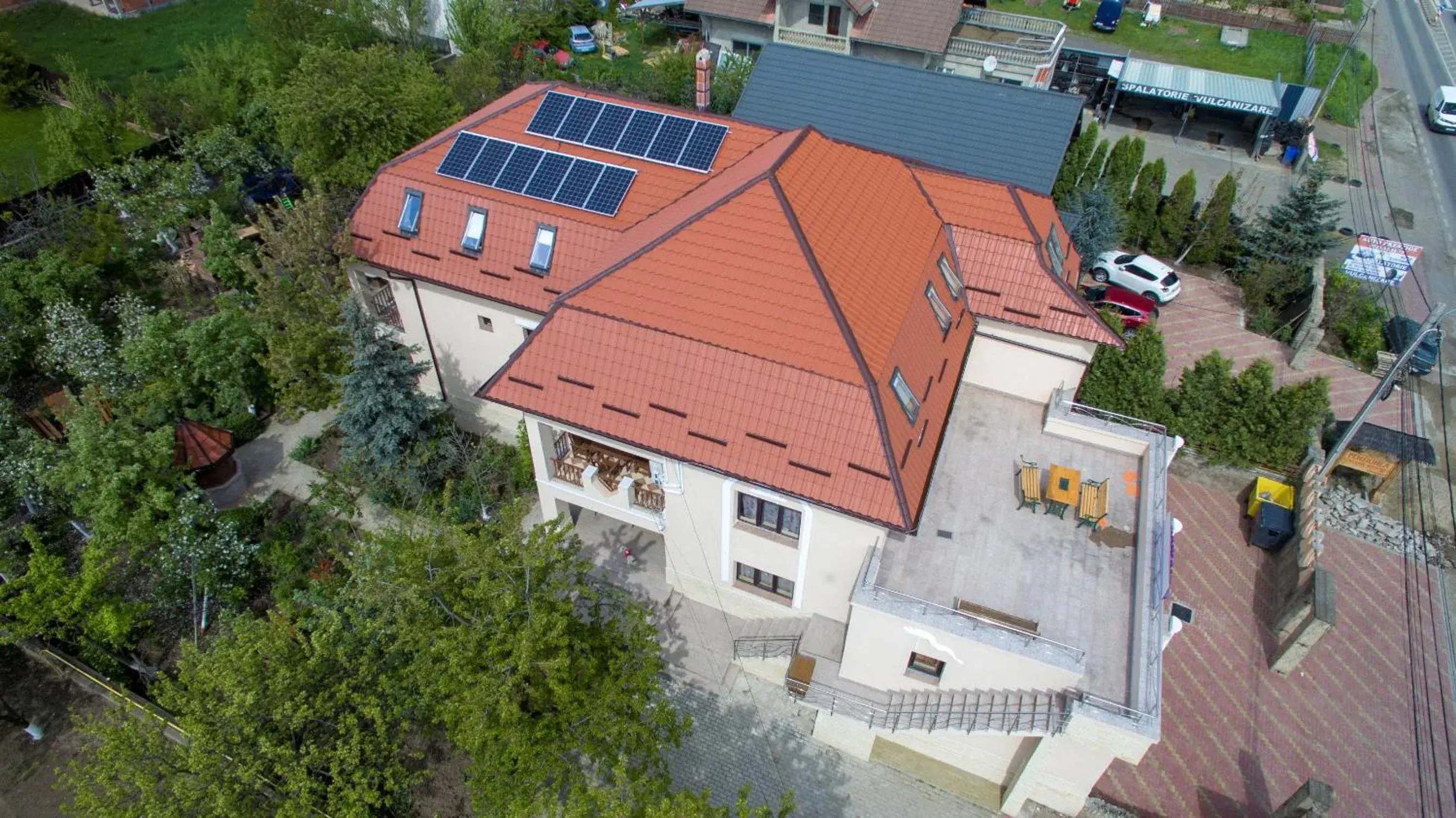 Property building in Leaganul Bucovinei Guest House Property building in Leaganul Bucovinei Guest House