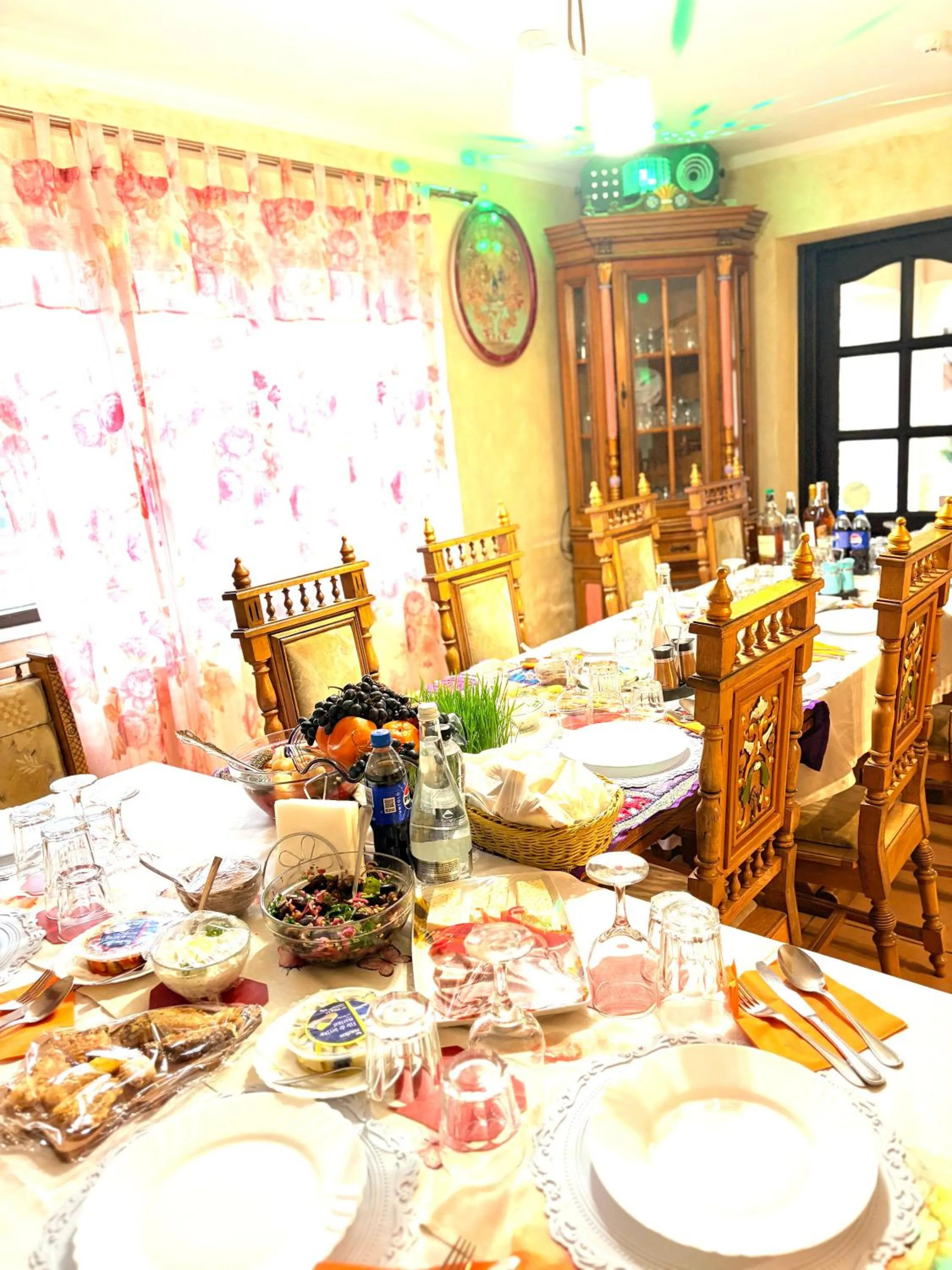 Restaurant/places to eat in Leaganul Bucovinei Guest House