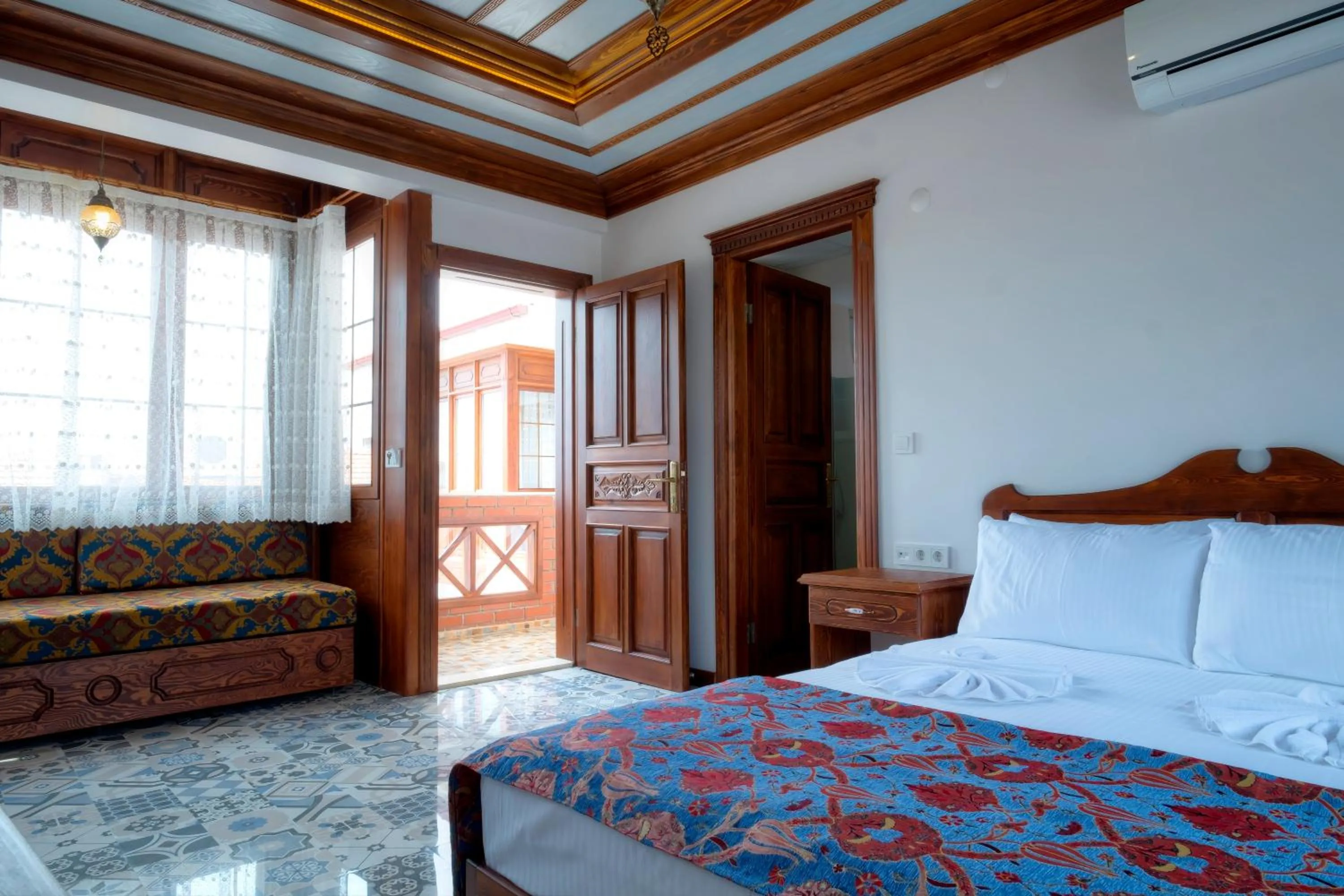 Property building, Bed in Hotel Mary's House