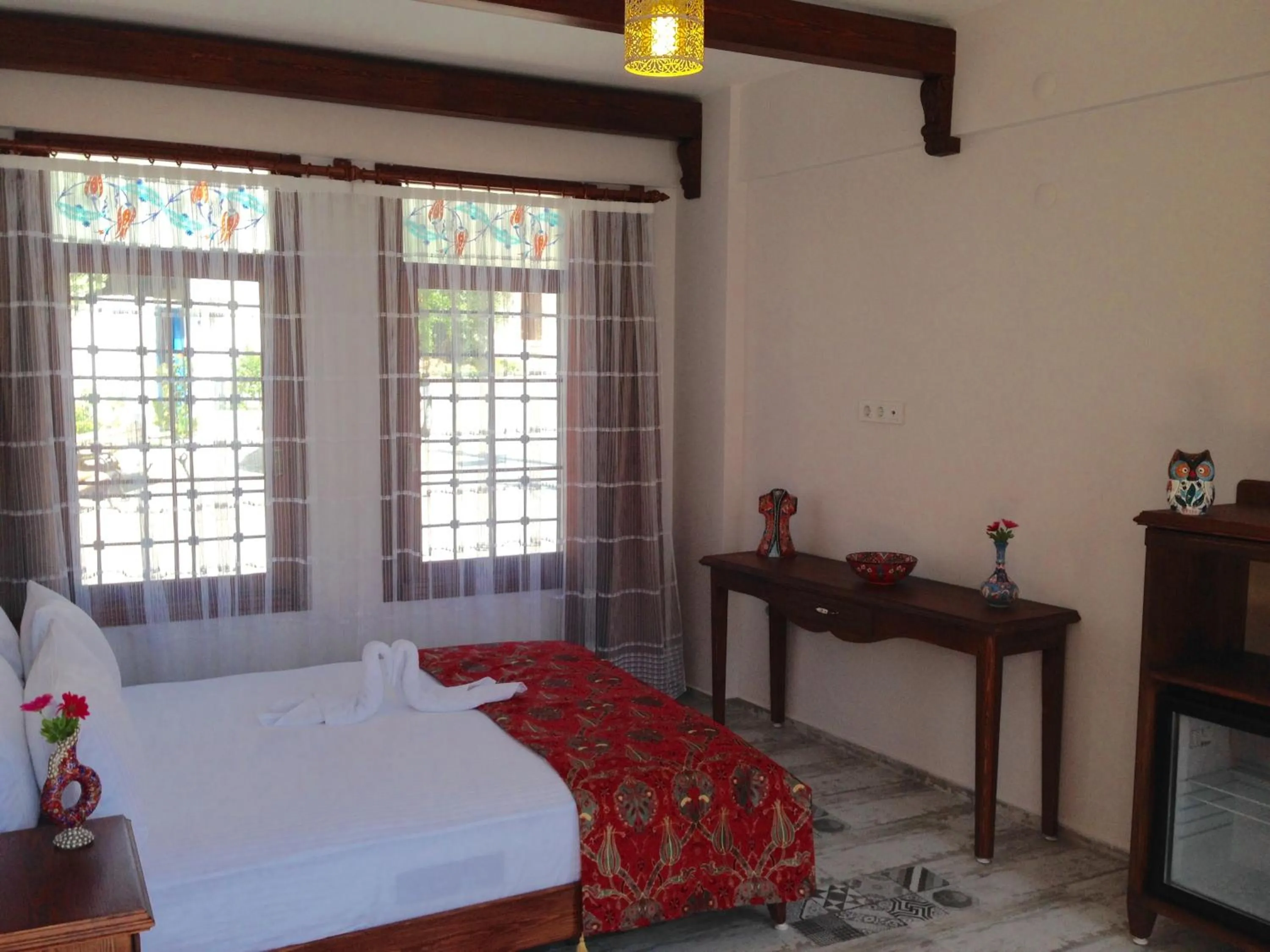 Decorative detail, Bed in Hotel Mary's House
