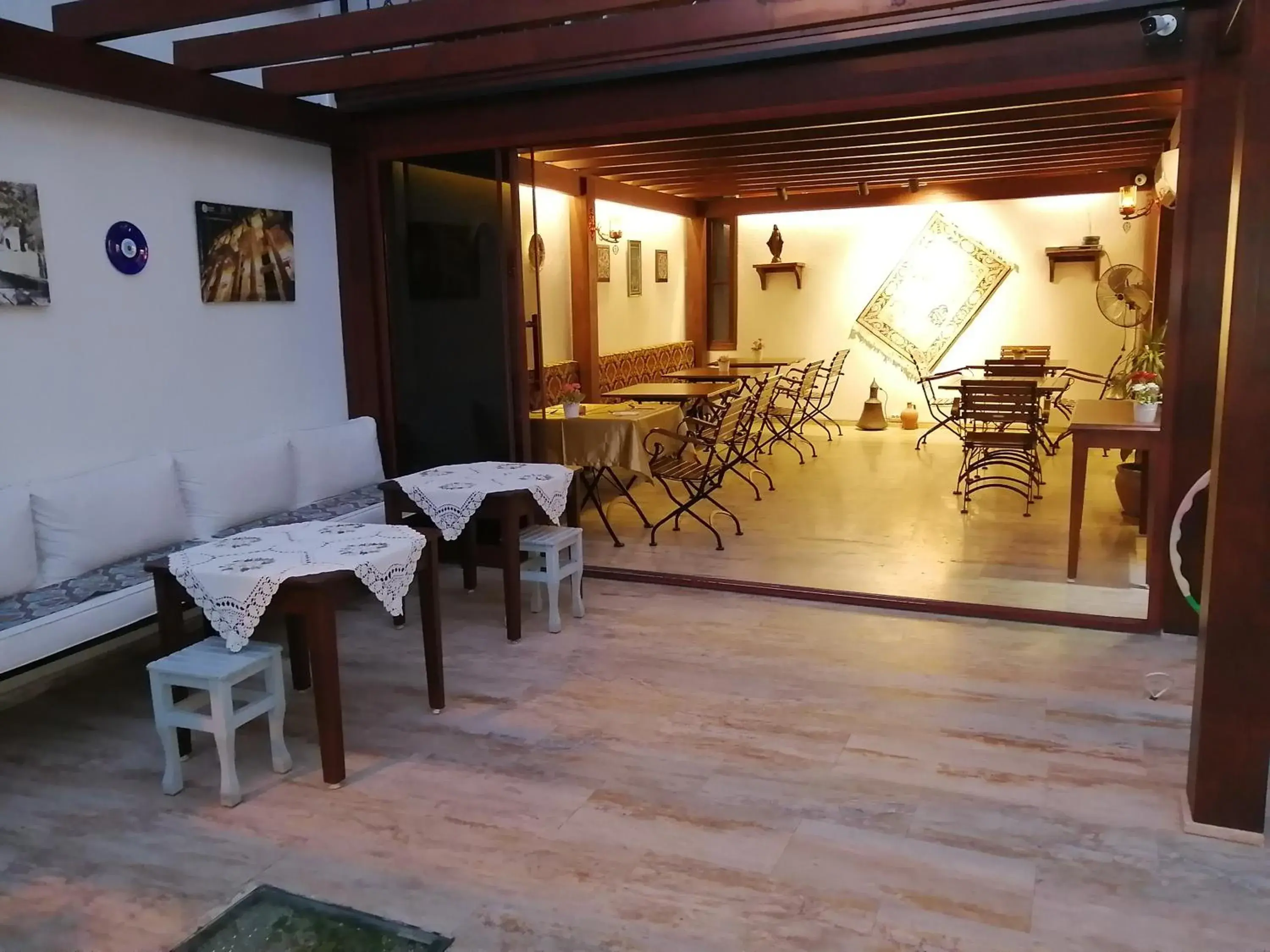 Lounge or bar in Hotel Mary's House Lounge or bar in Hotel Mary's House