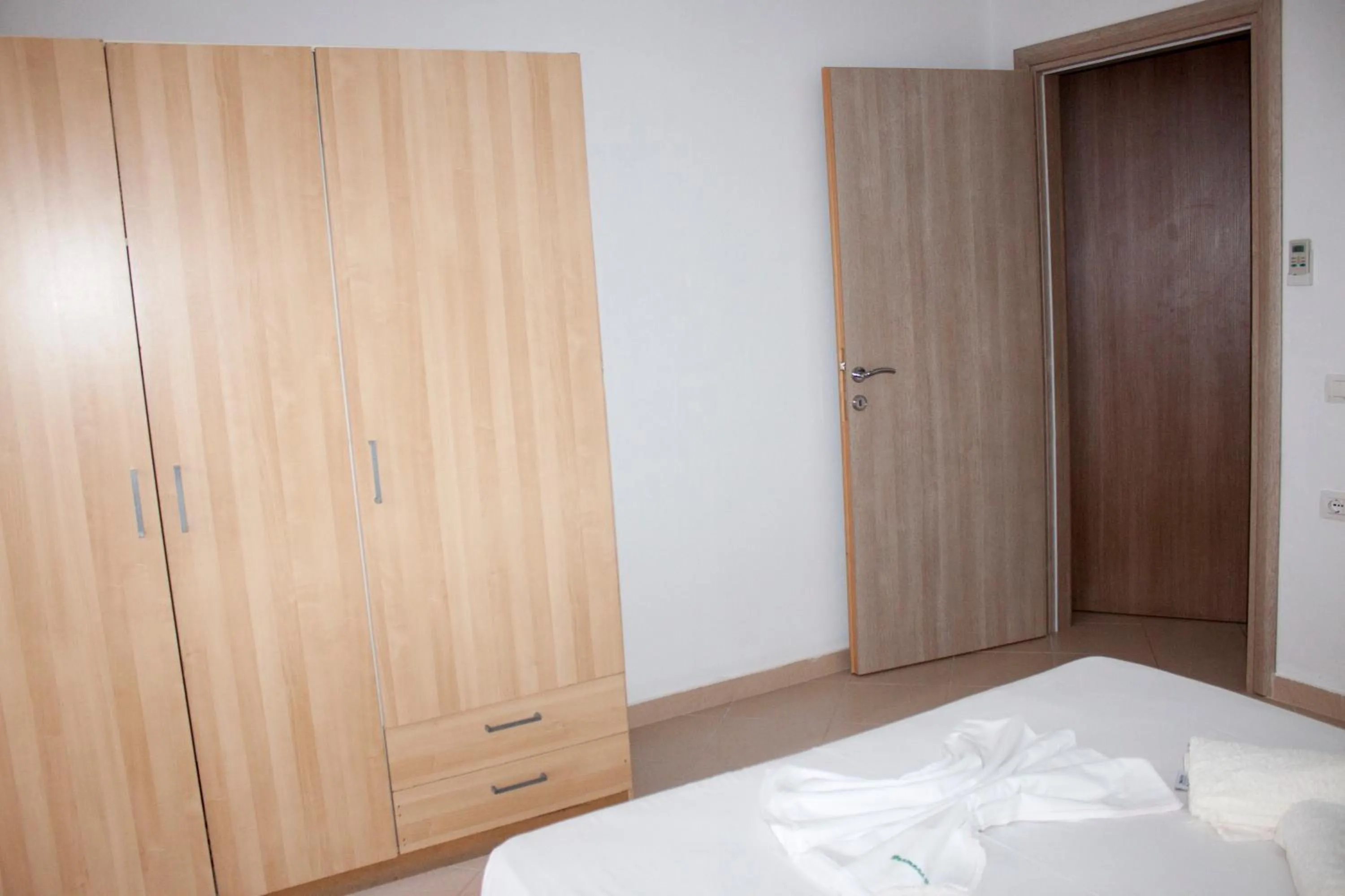 Photo of the whole room, Bed in Villa 151