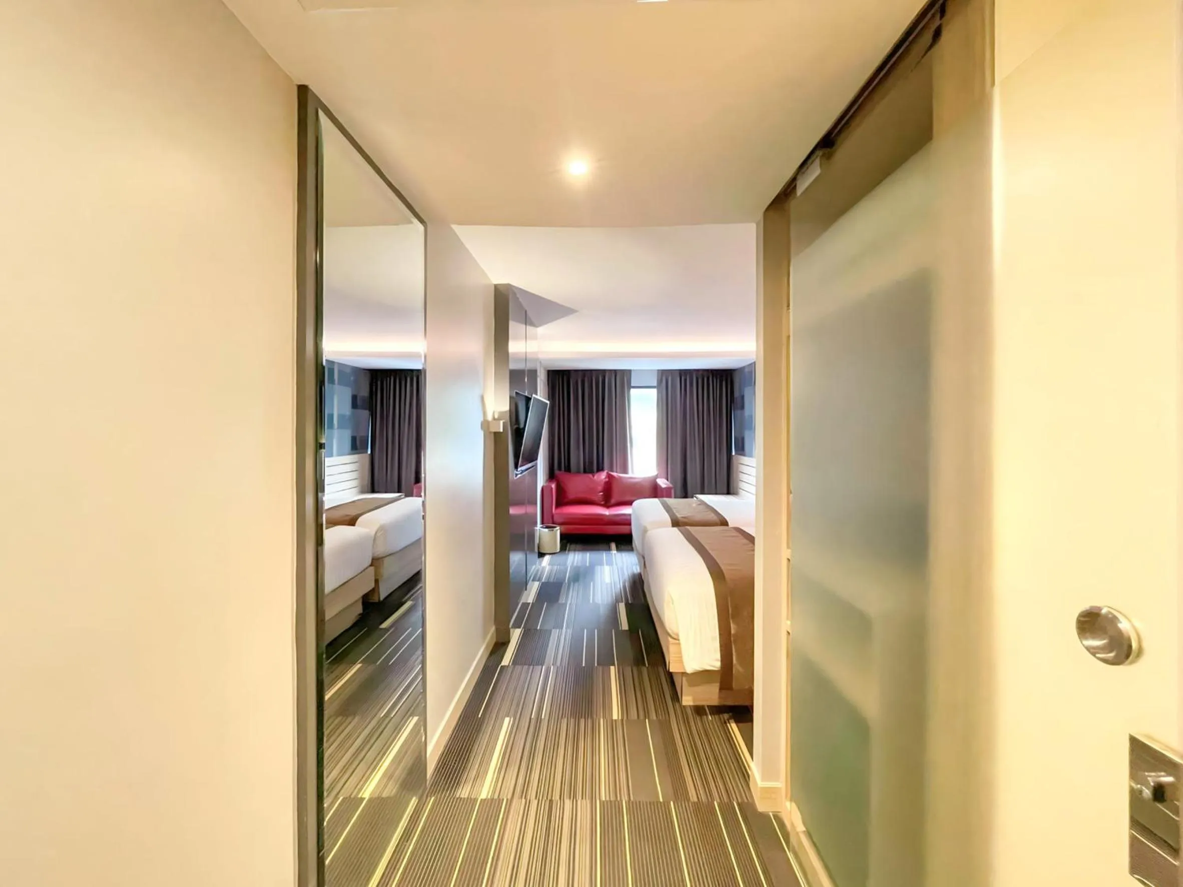 Bedroom, Bed in Aspira Sukhumvit