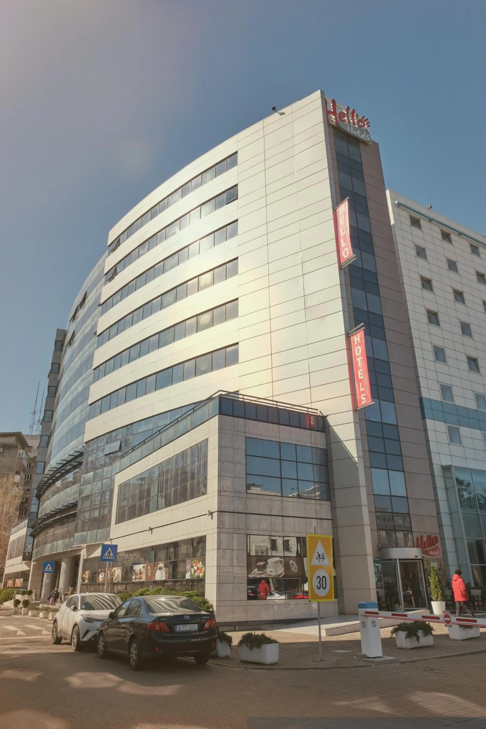 Property building in Hello Hotels Bucuresti Gara de Nord