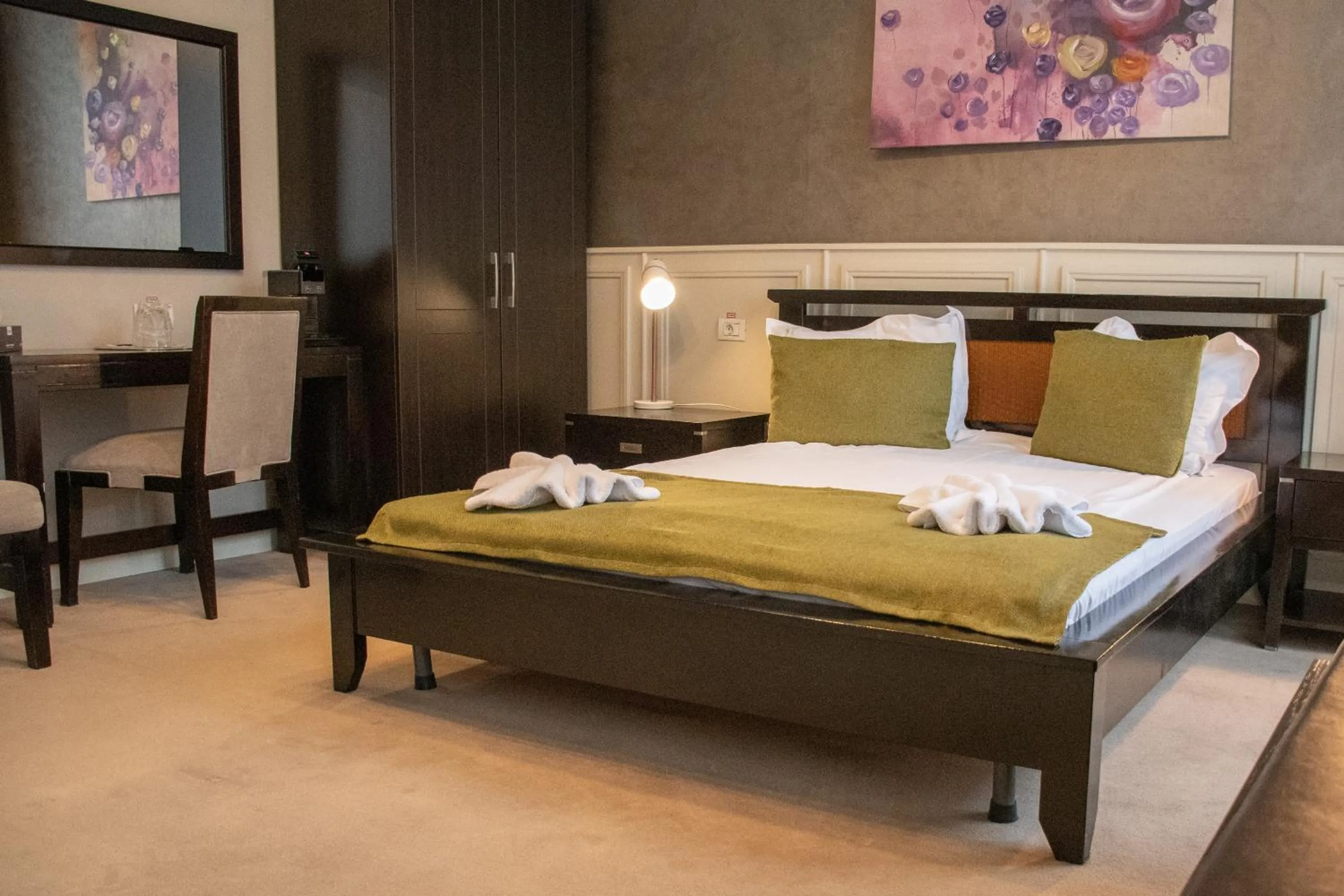 Bedroom, Bed in Hirscher Loft