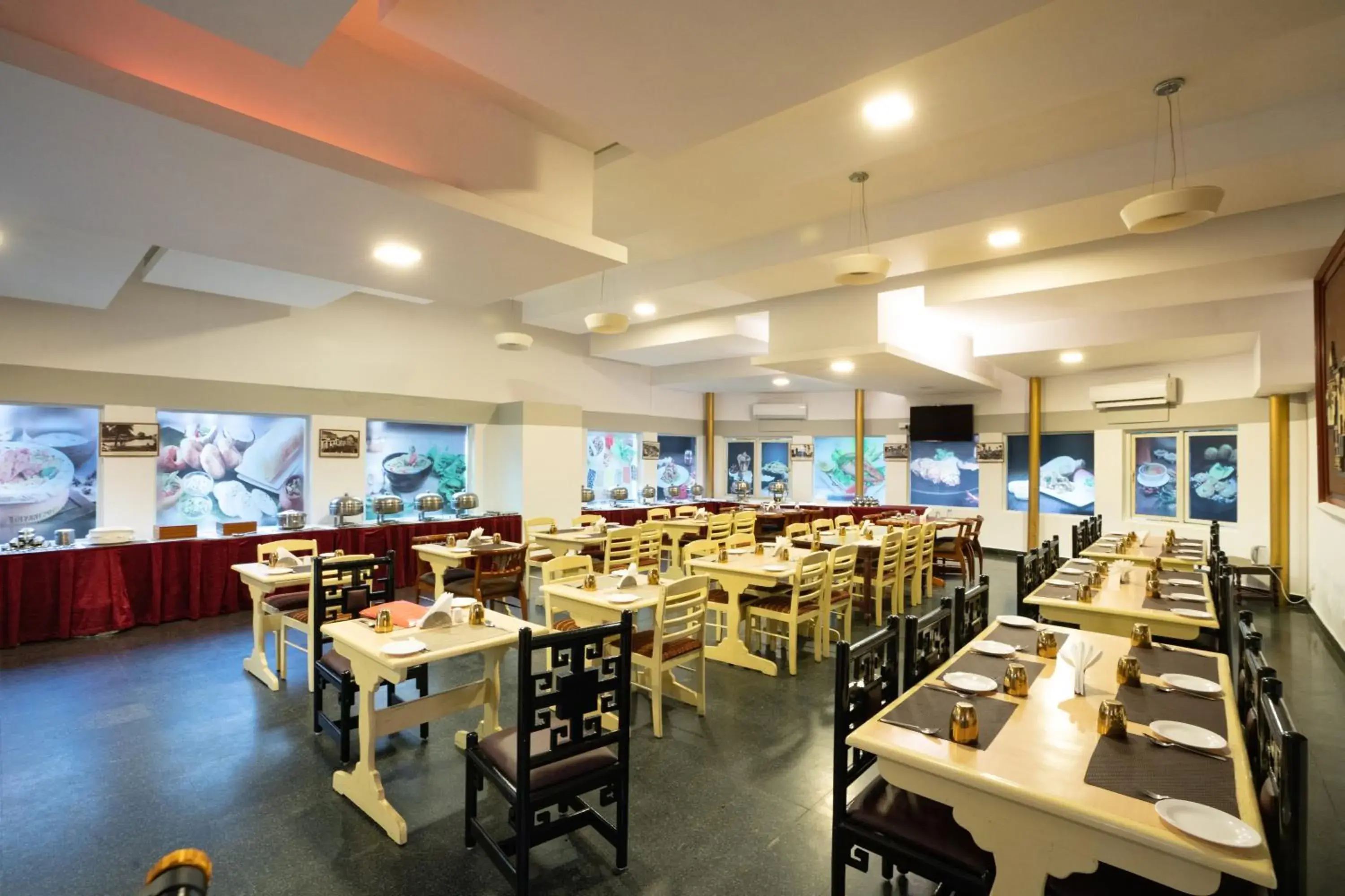 Restaurant/places to eat in Shelter Beach Resort Restaurant/places to eat in Shelter Beach Resort