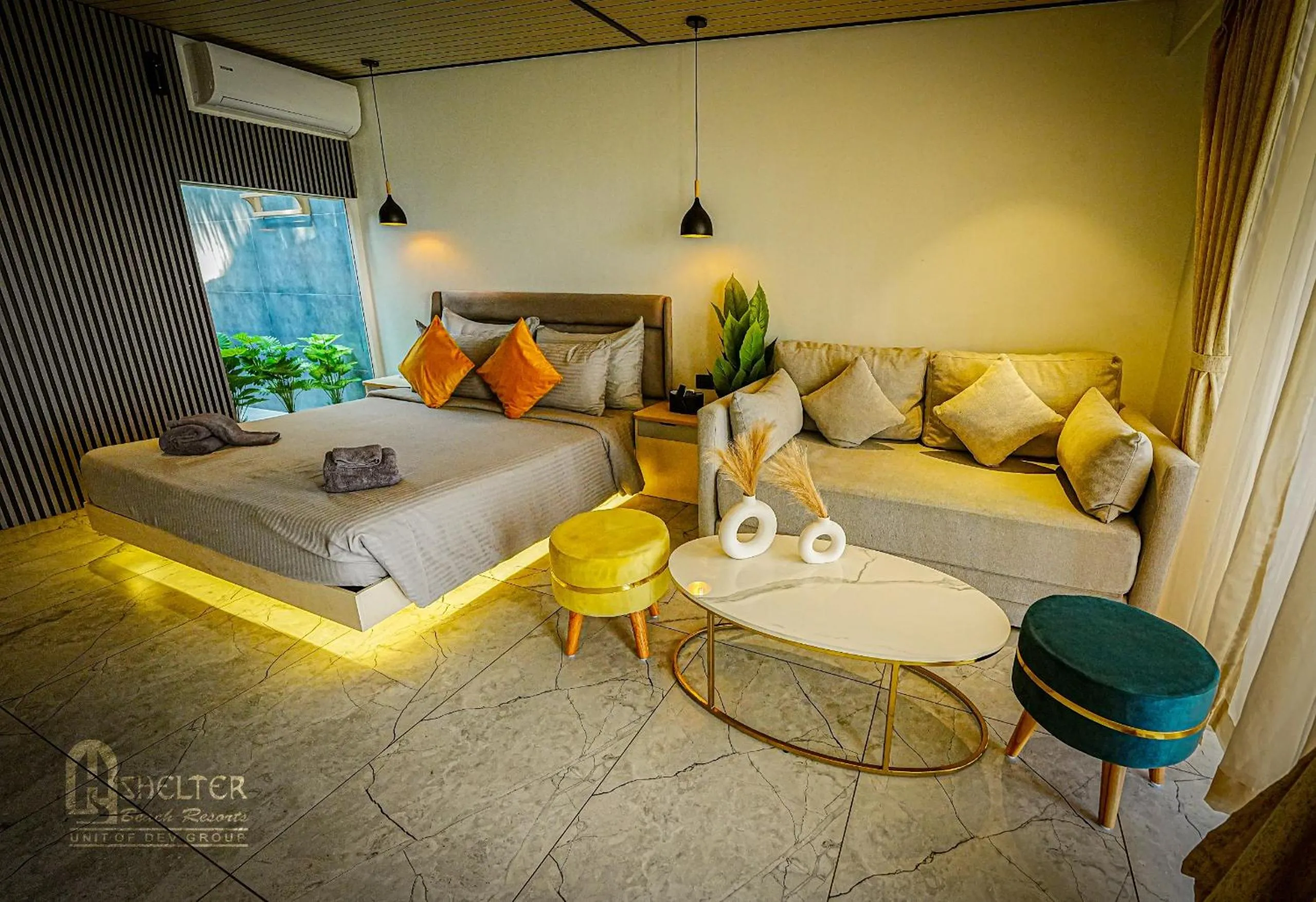 Bed in Shelter Beach Resort