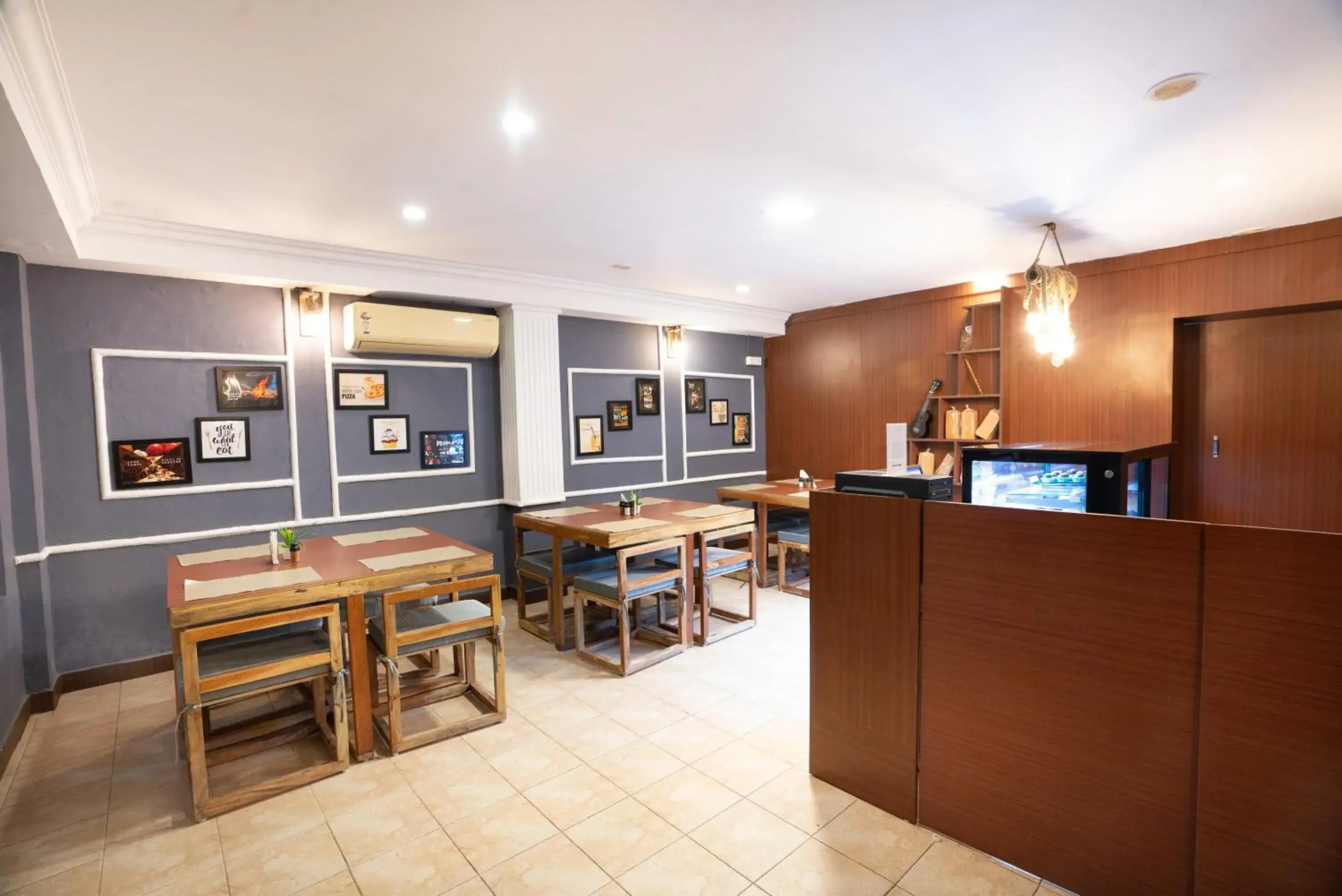 Restaurant/places to eat in Shelter Beach Resort Restaurant/places to eat in Shelter Beach Resort