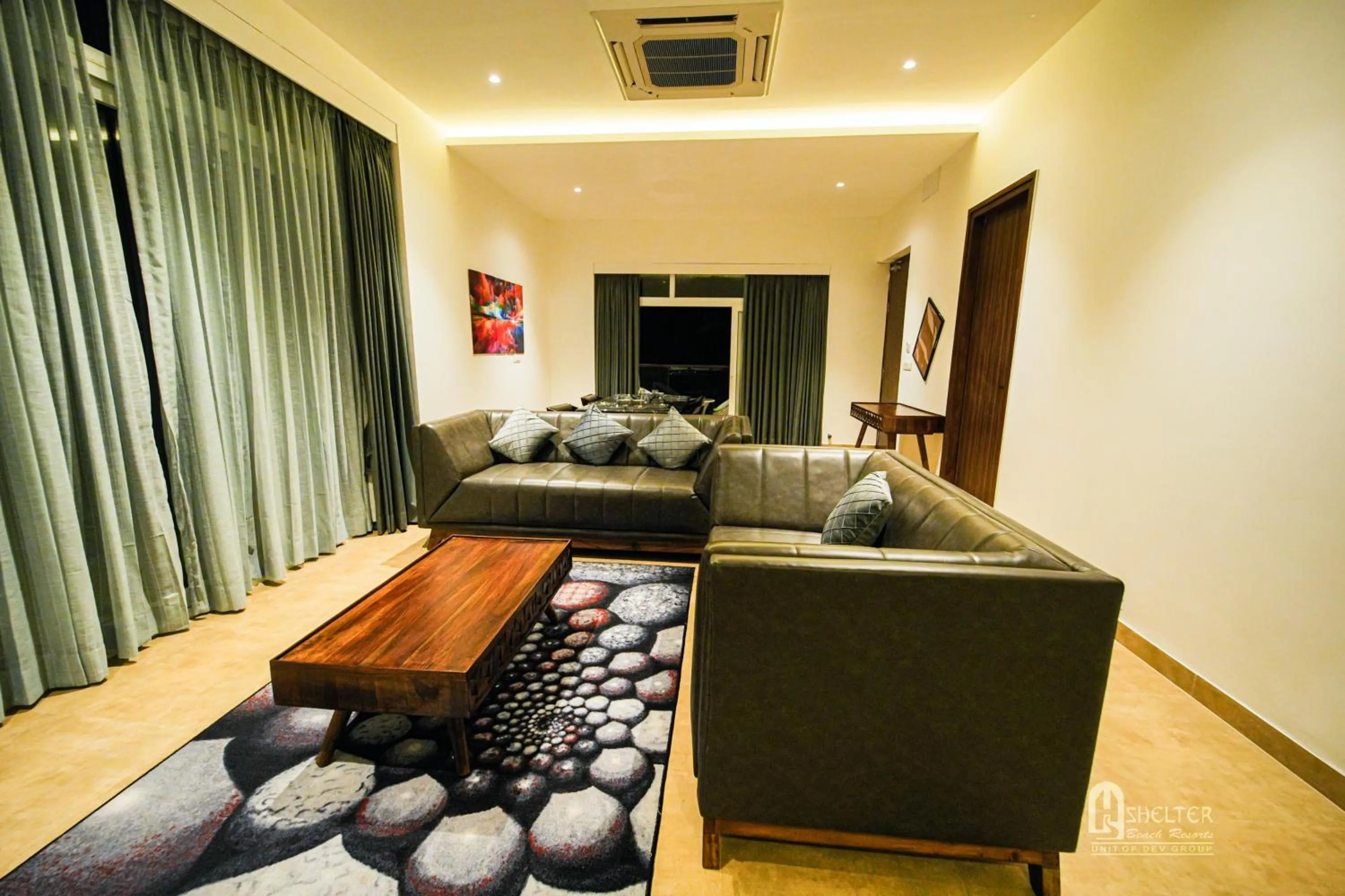 Seating area in Shelter Beach Resort