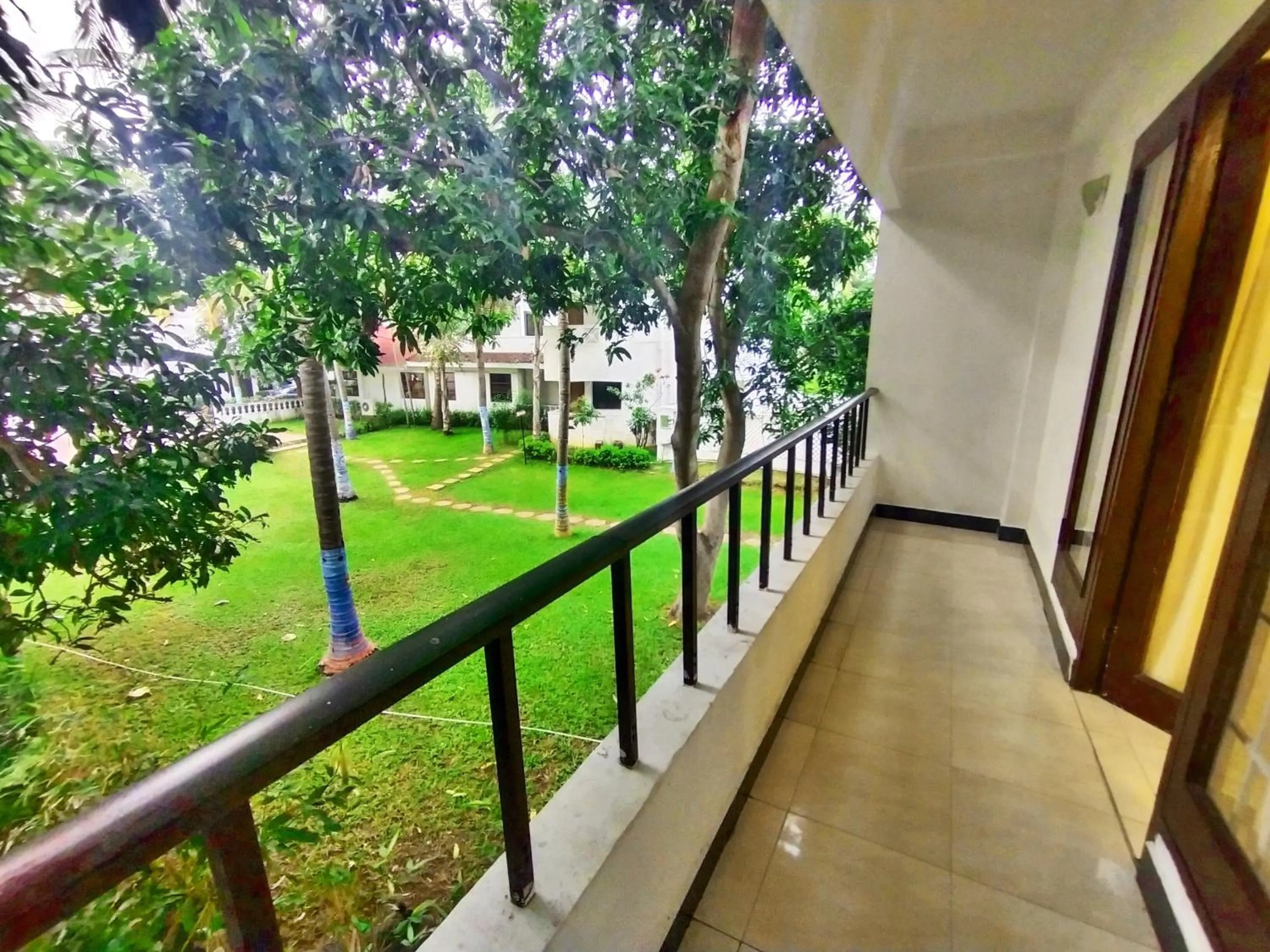 Balcony/Terrace in Shelter Beach Resort