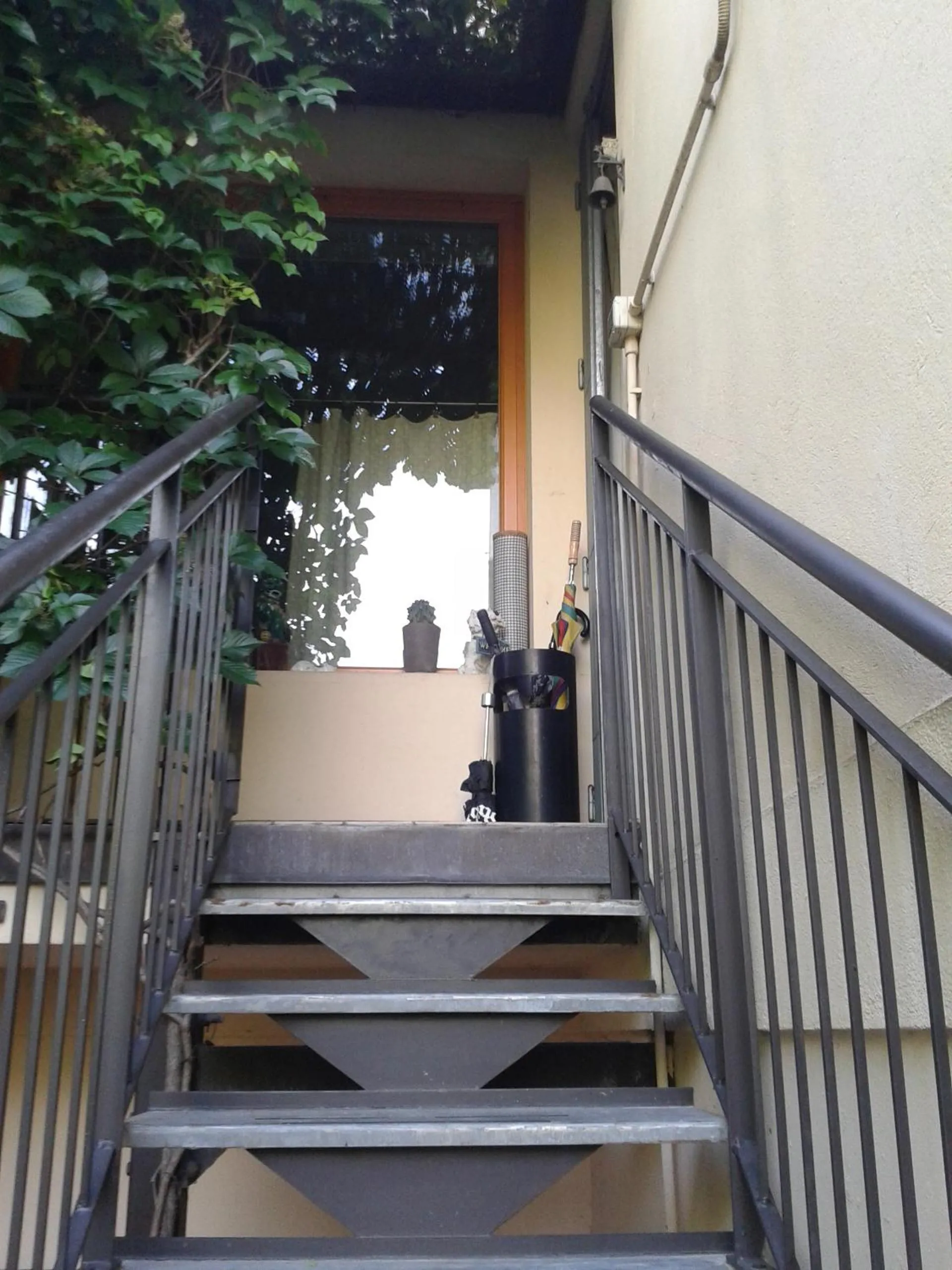 Facade/entrance in B&B Bondi