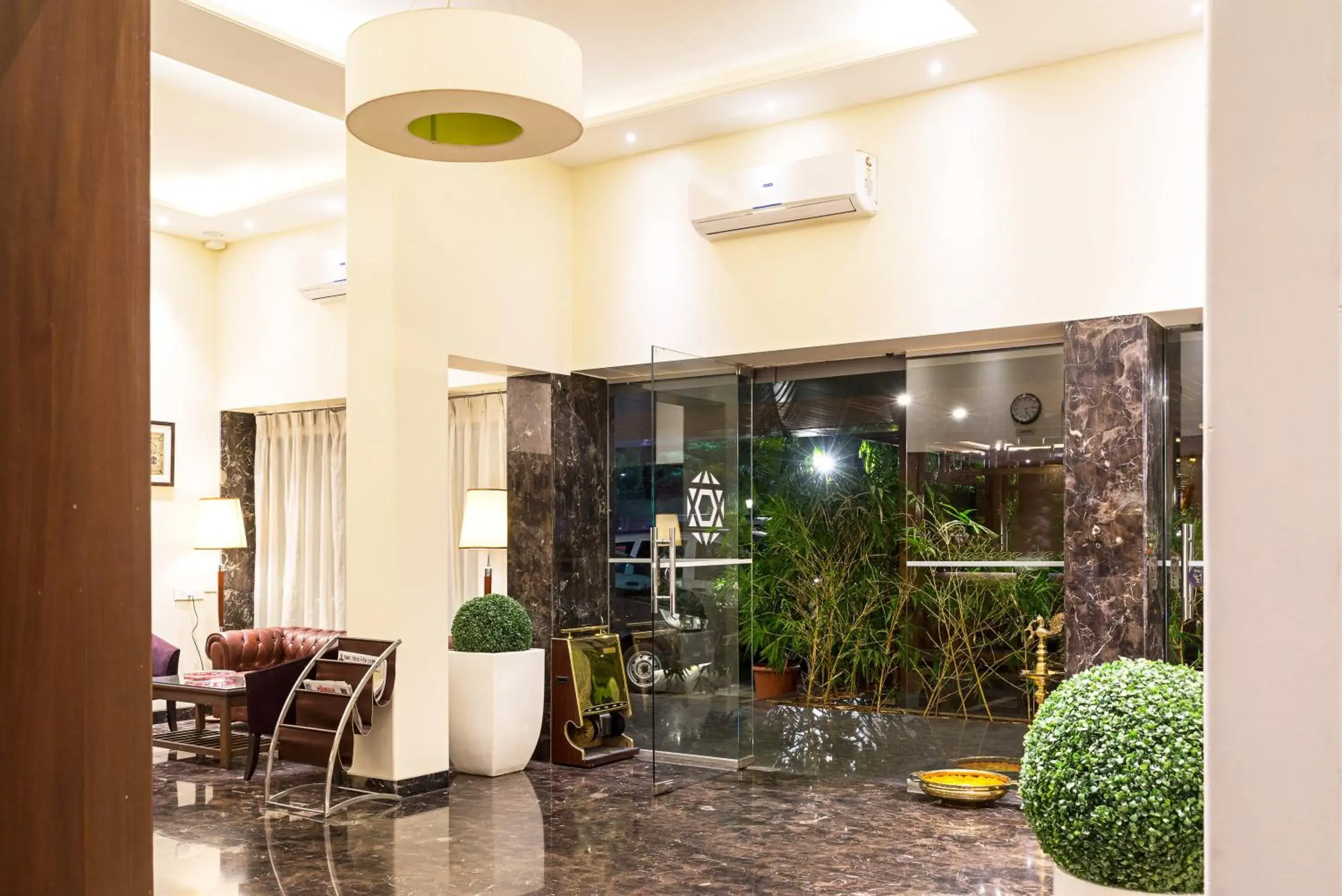 Lobby or reception in Treebo Premium Grand Emerald Lobby or reception in Treebo Premium Grand Emerald