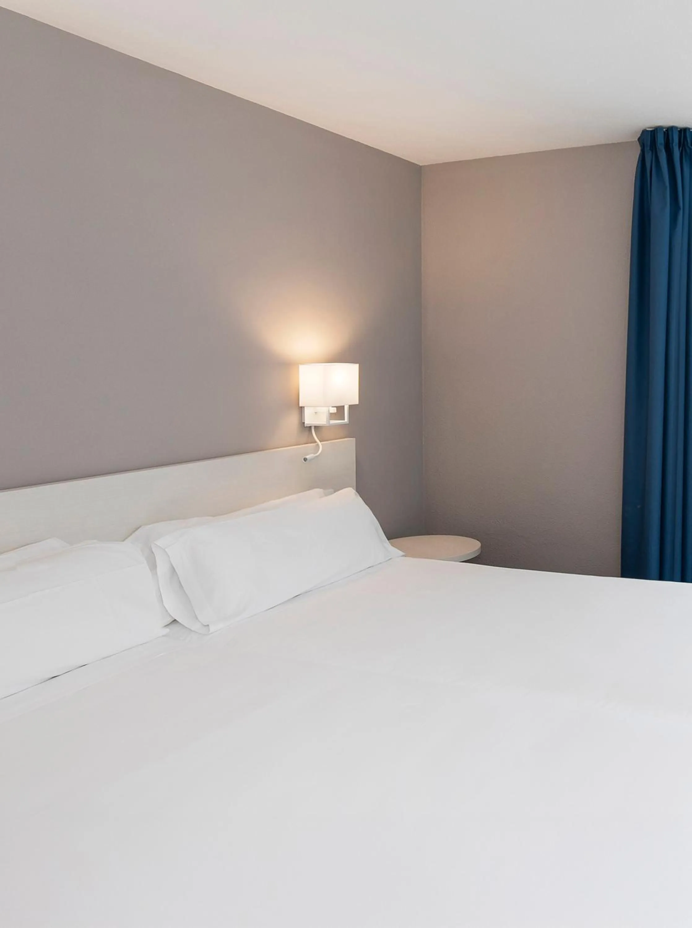 Bed in Sol Puerto Marina